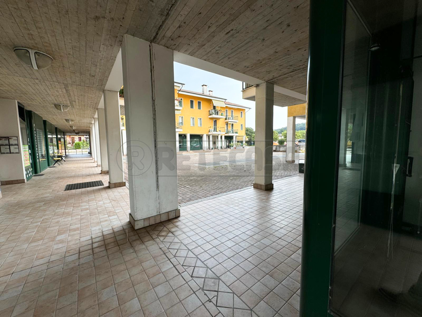 Immagine 26 di Locale commerciale in vendita  in Via Monte Lungo a Arcugnano