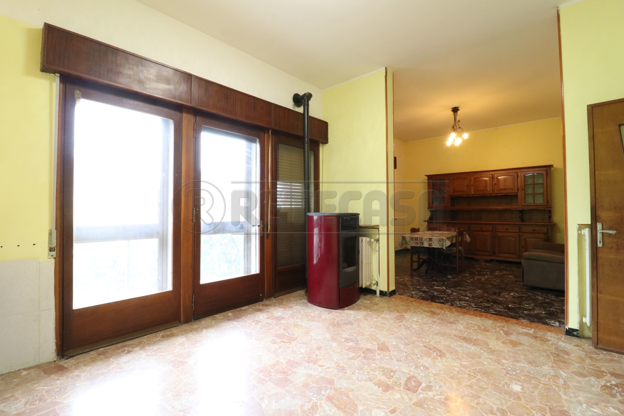 Immagine 11 di Villa in vendita  in Via XXV Aprile 23 a Sermide