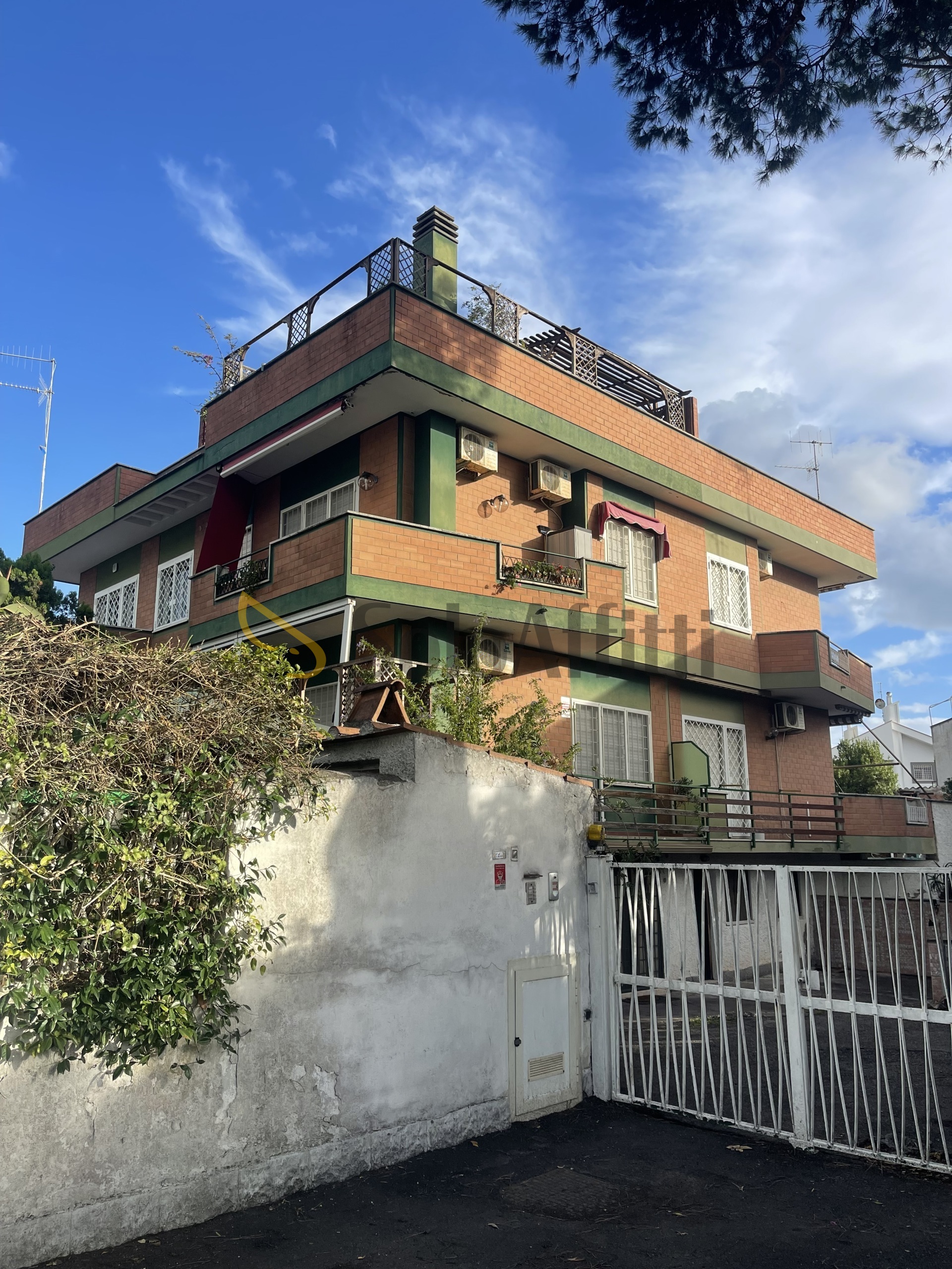 Immagine 1 di Villa in affitto  in Via di Valle Schioia a Anzio