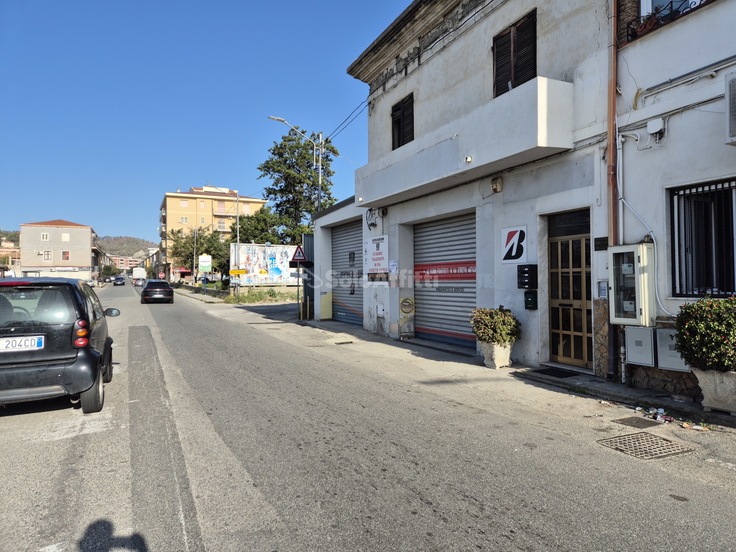 Immagine 4 di Locale commerciale in affitto  in Via Nazionale 145 a Catanzaro