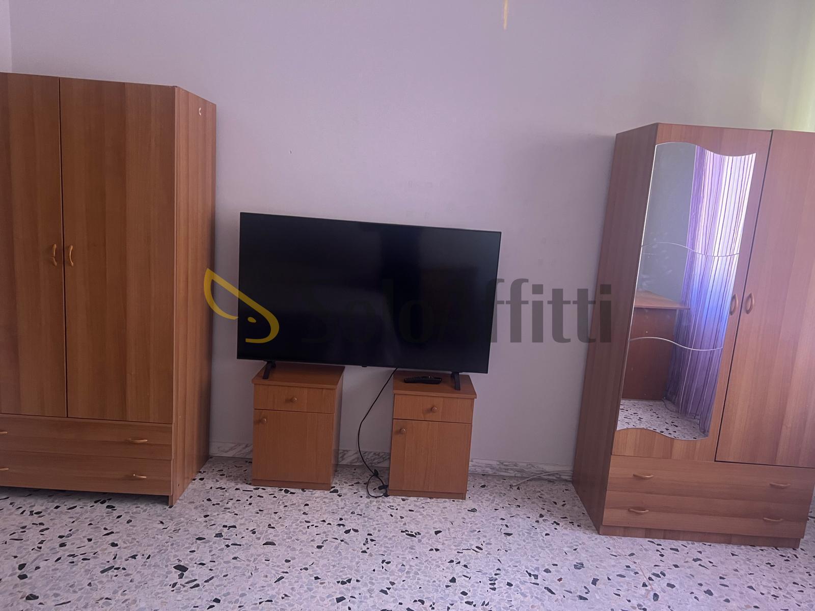 Immagine 2 di Stanza singola in affitto  in Viale Jonio 124 a Catania