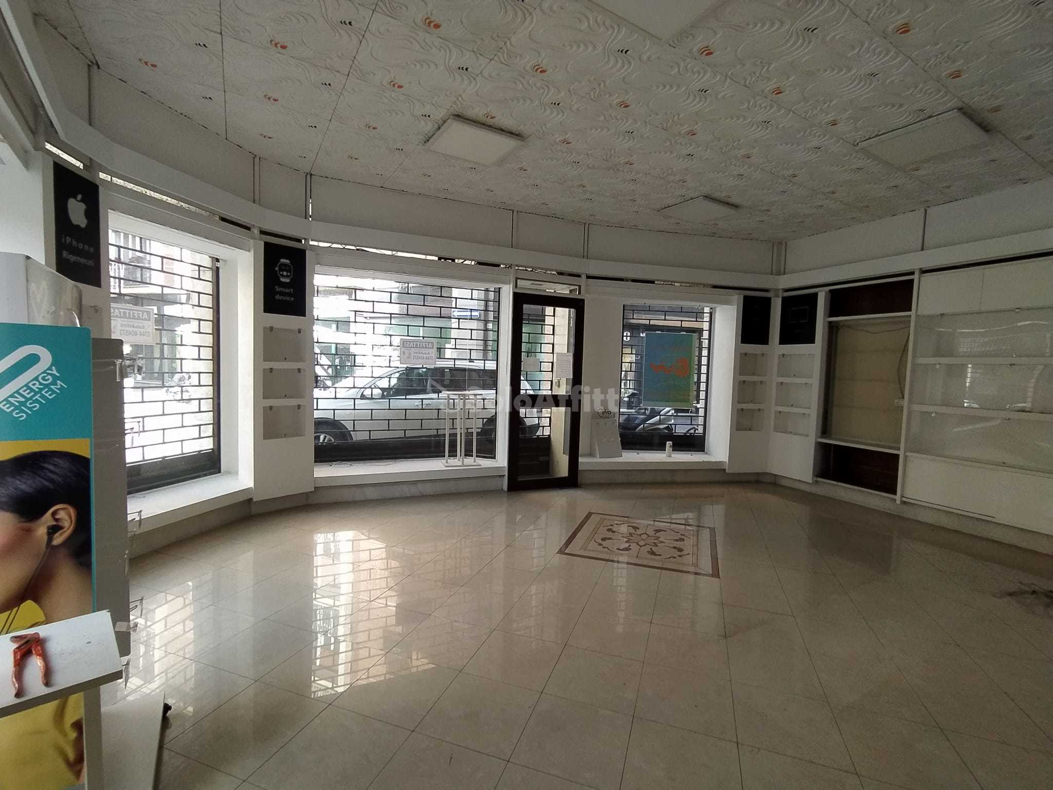 Immagine 8 di Locale commerciale in affitto  in Corso Vecchio a Terni