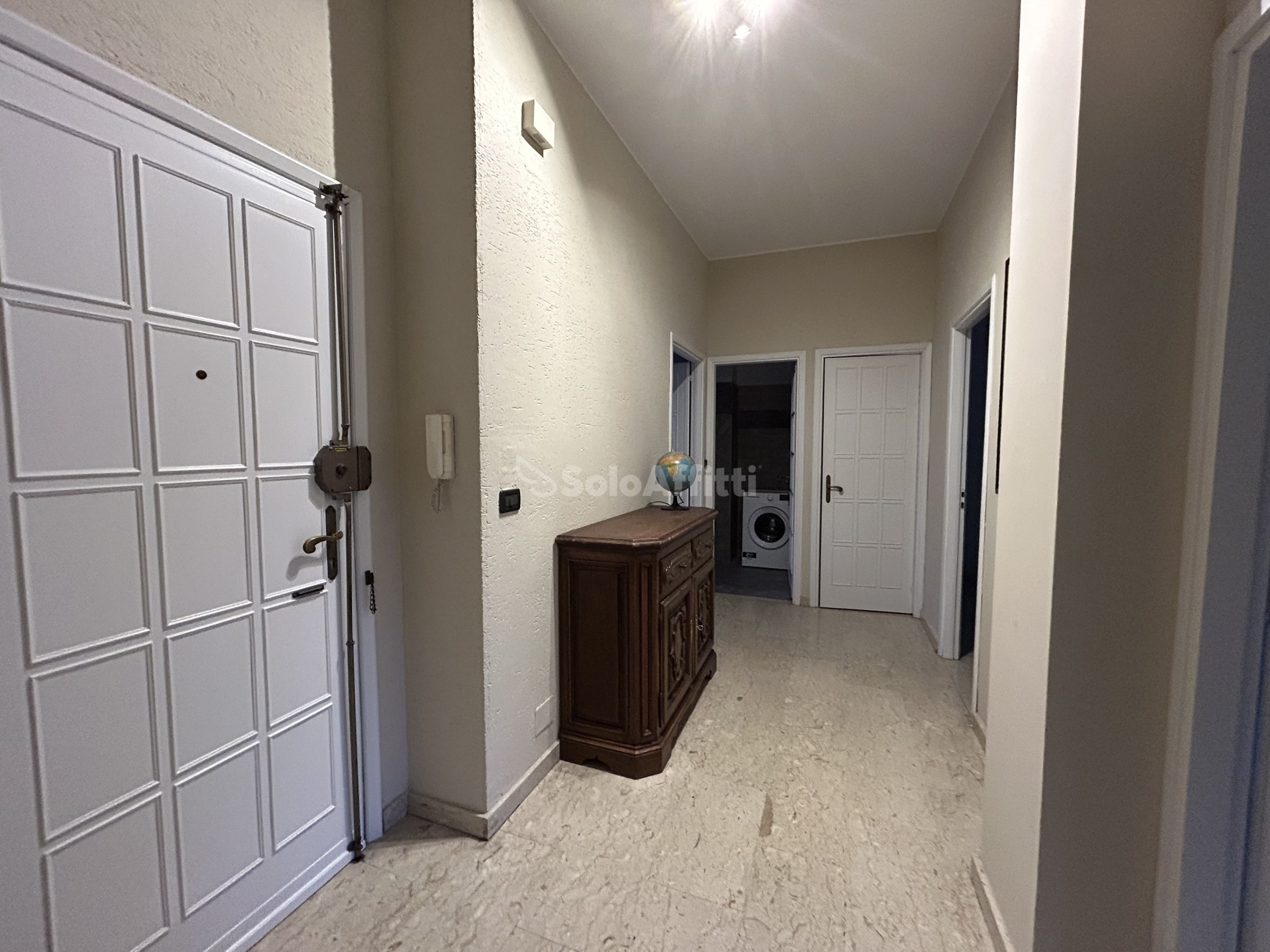 Immagine 5 di Trilocale in affitto  in Via Crescentino 32 a Torino