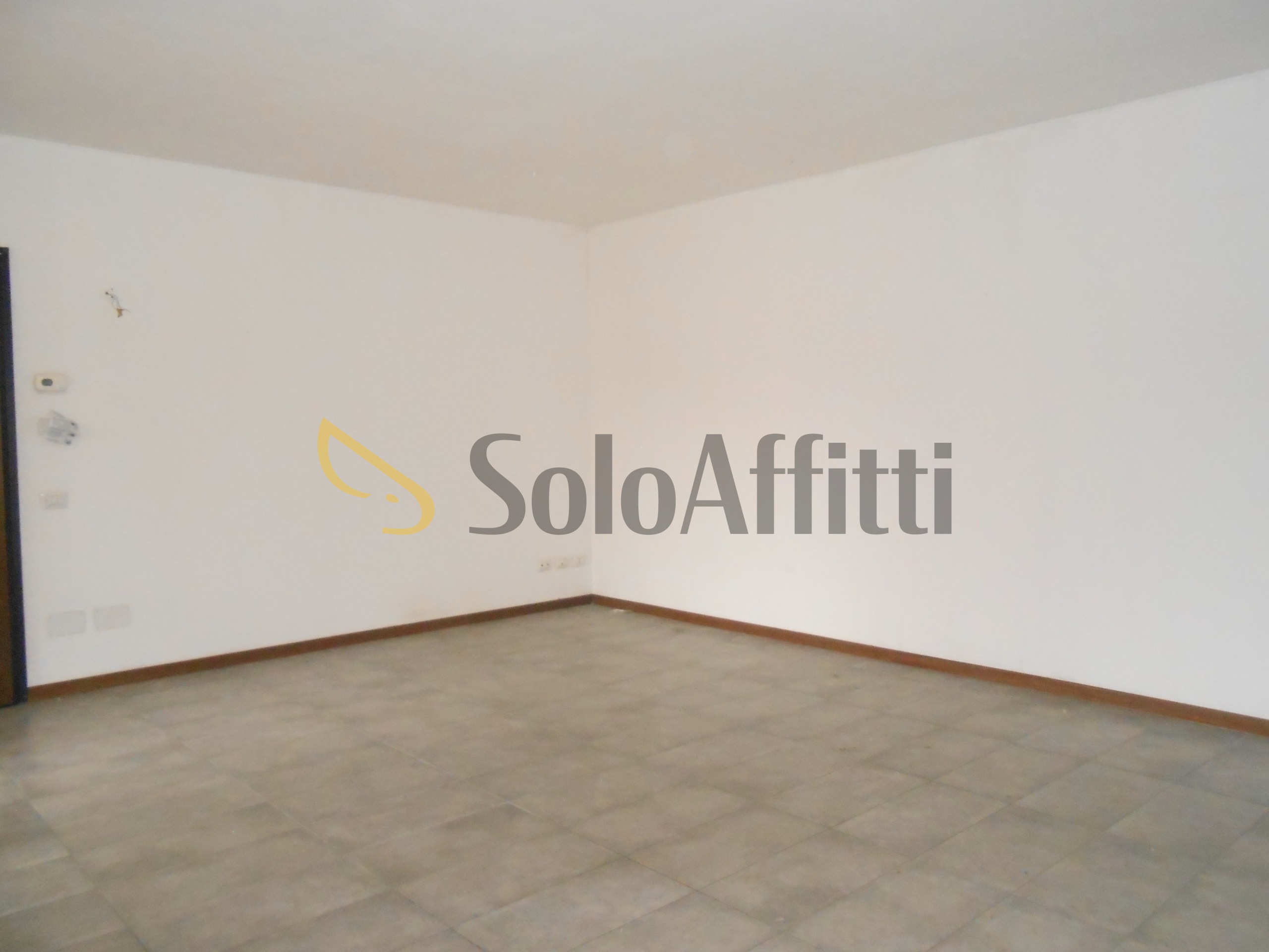 Immagine 6 di Trilocale in affitto  in Via Madonna a San Martino Siccomario