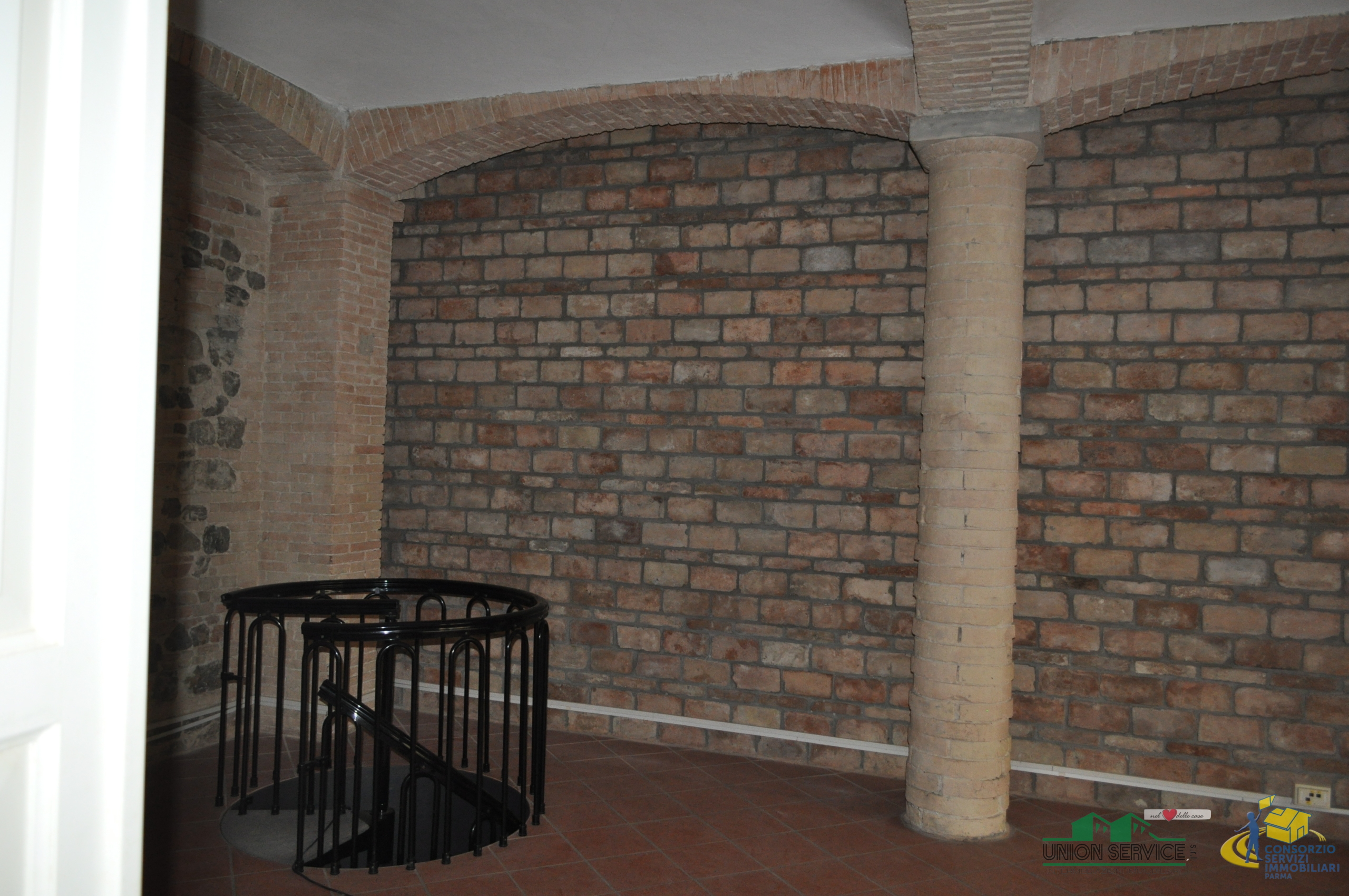 Immagine 5 di Ufficio in vendita  in Vicolo San Tiburzio a Parma