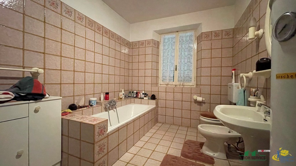 Immagine 23 di Rustico / casale in vendita  in pessola casa gasparone 81 a Varsi