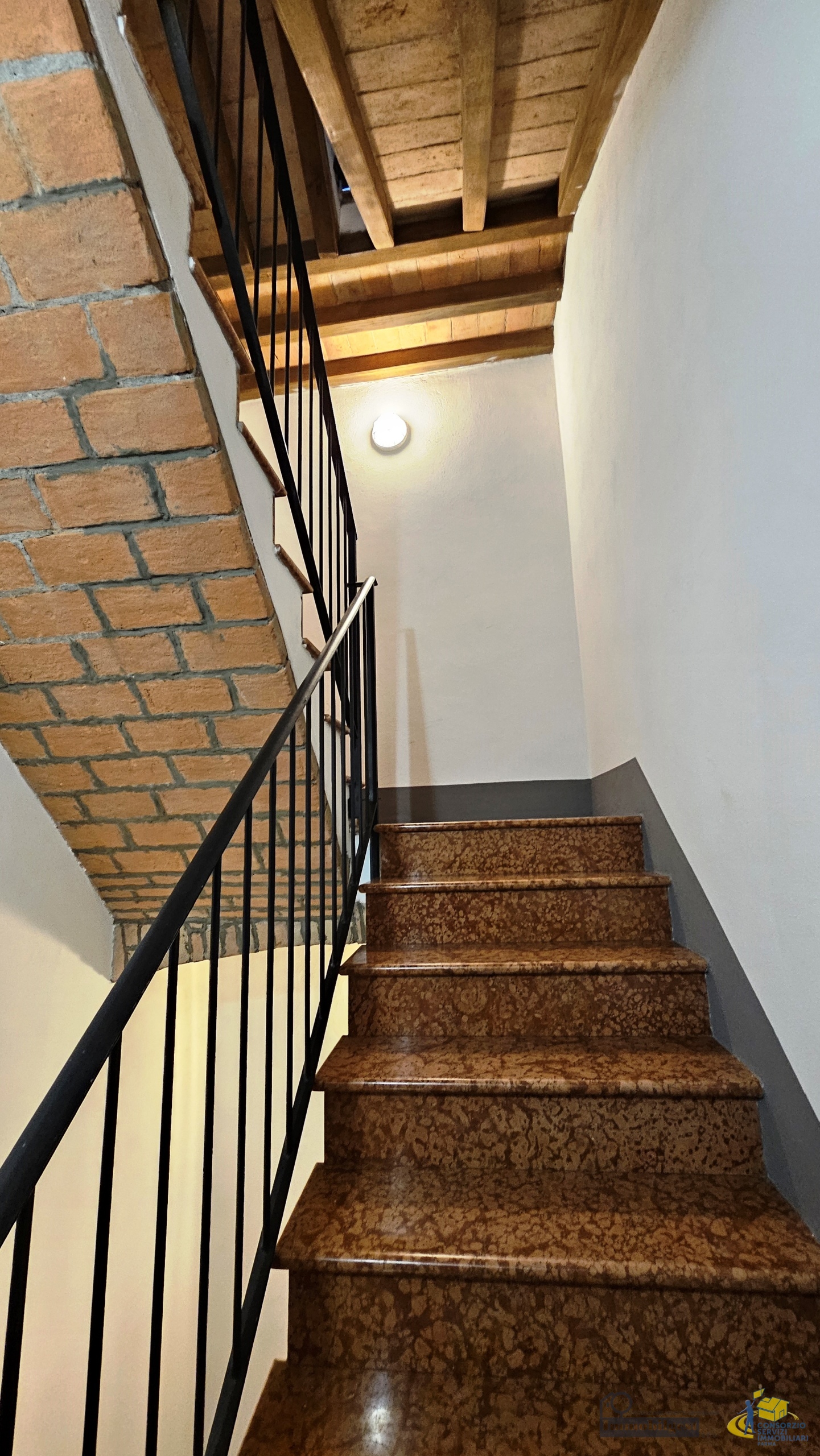 Immagine 23 di Trilocale in vendita  in Strada Garibaldi 45 a Parma