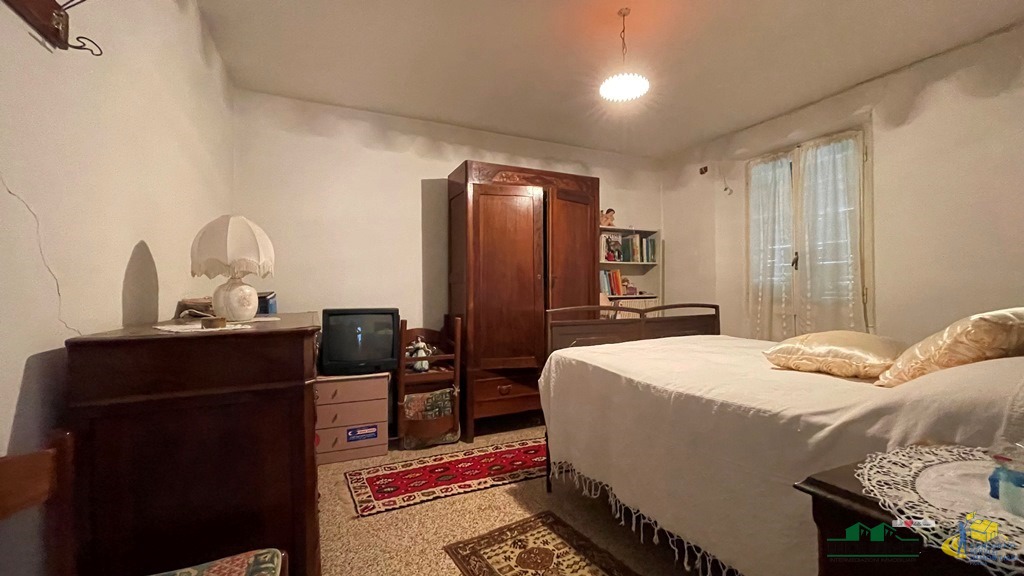 Immagine 29 di Rustico / casale in vendita  in pessola casa gasparone 81 a Varsi