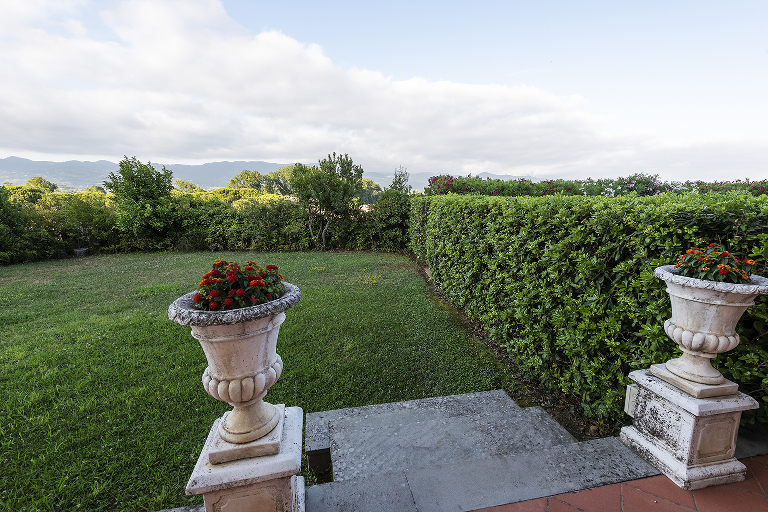 Immagine 17 di Casa semindipendente in vendita  a Ameglia
