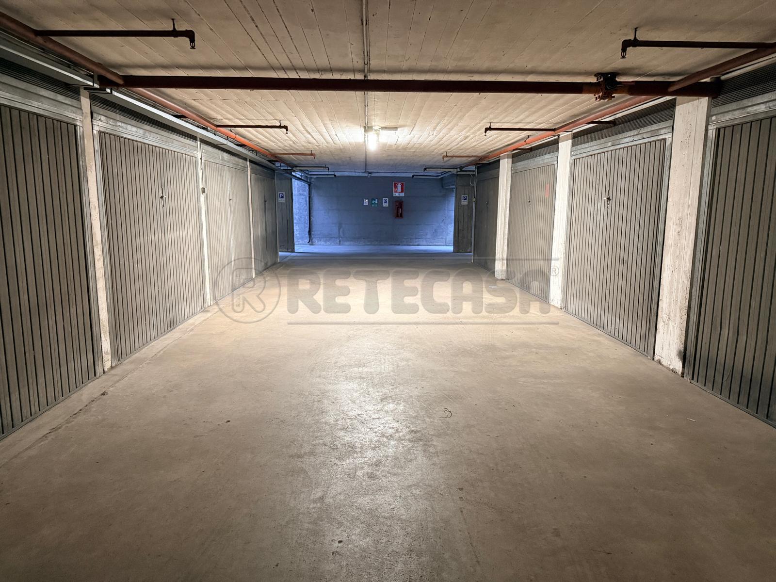 Immagine 1 di Garage in vendita  in Via Kennedy a Arzignano