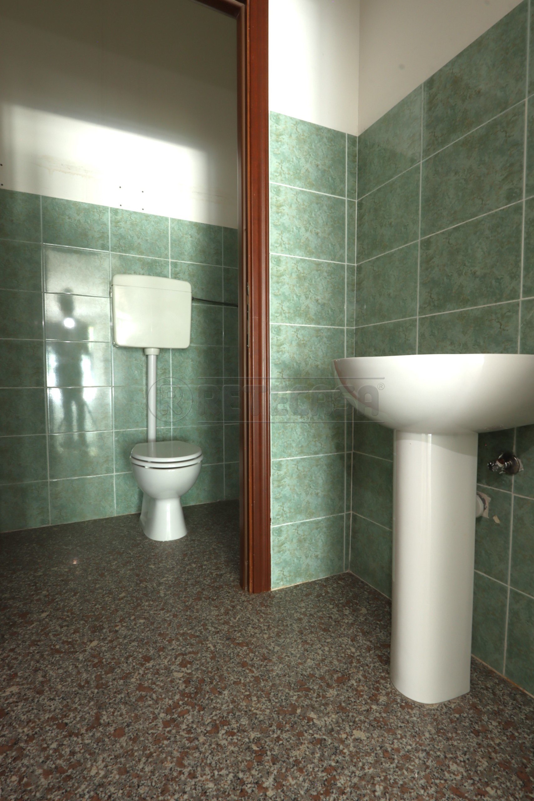 Immagine 22 di Locale commerciale in vendita  in Viale Giuseppe Verdi 32 a Vicenza