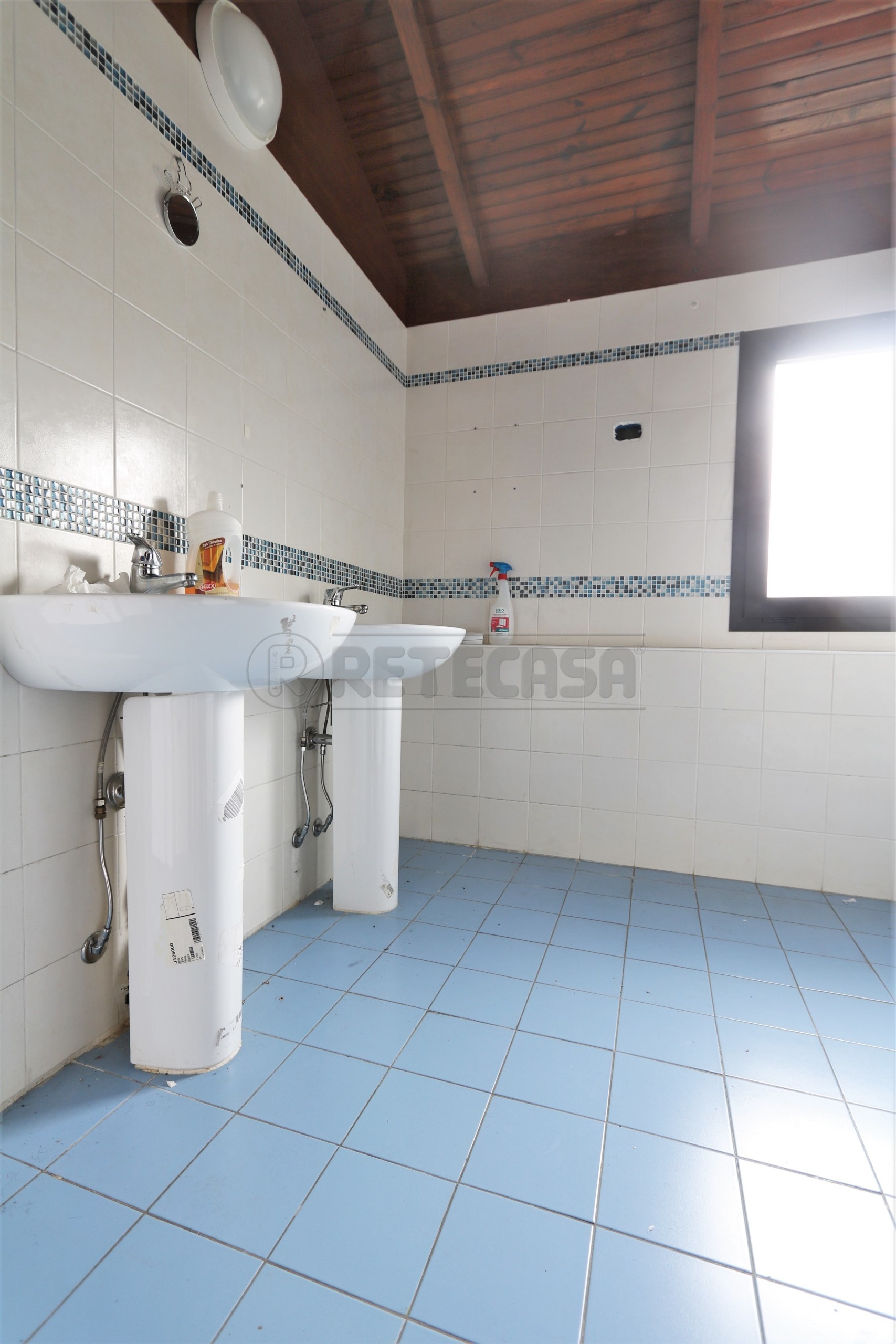 Immagine 15 di Locale commerciale in affitto  in Strada Padana verso Padova 64 a Vicenza