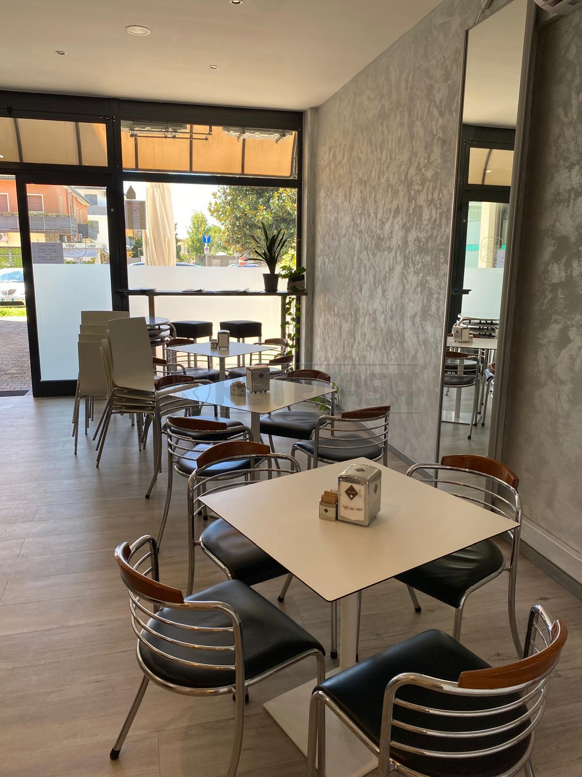 Immagine 4 di Bar / Ristorante in vendita  in Viale della Pace a Vicenza