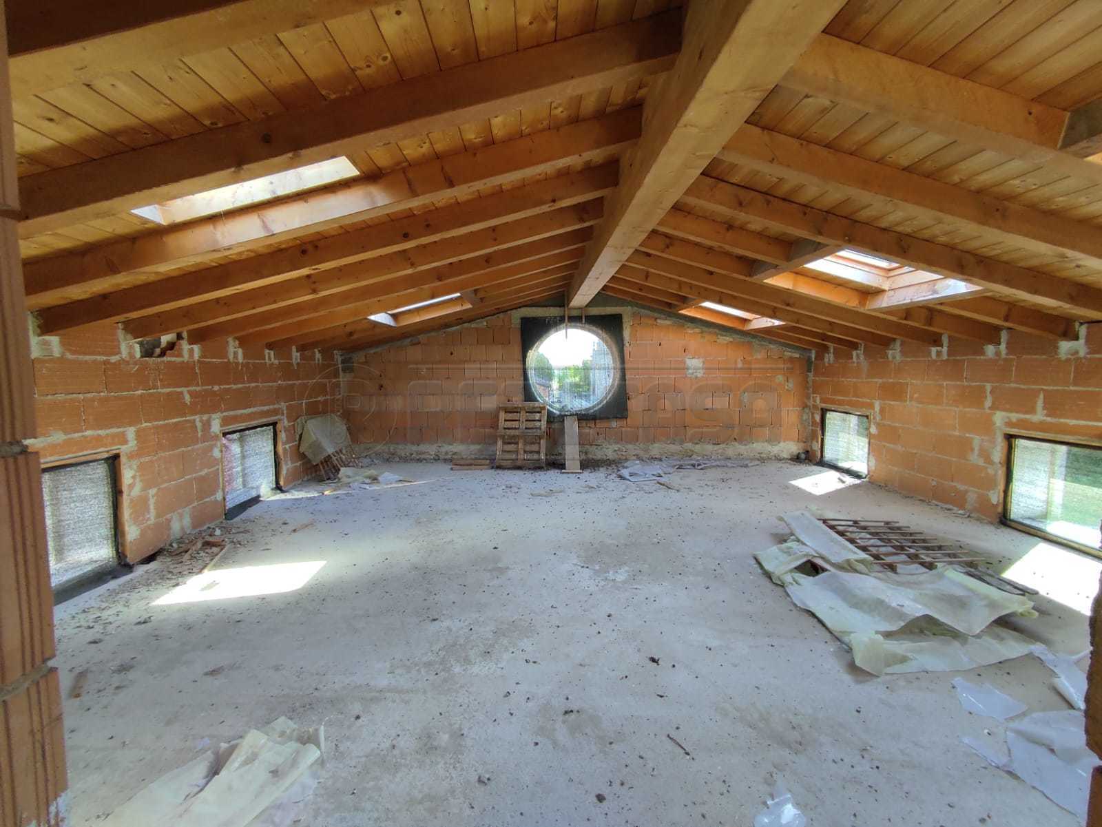 Immagine 8 di Bilocale in vendita  a Montebello Vicentino