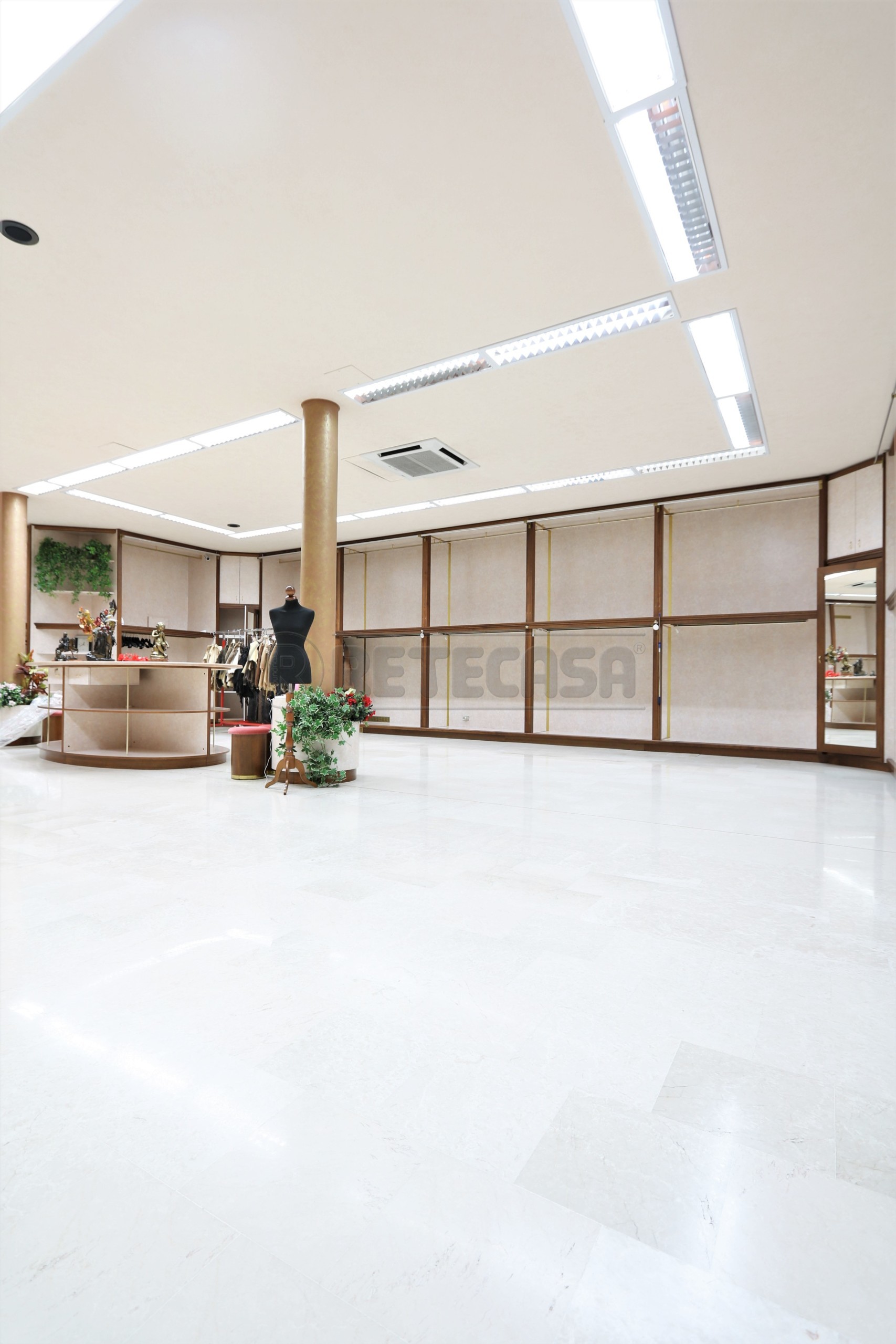 Immagine 10 di Locale commerciale in vendita  in via dal ponte a Torri Di Quartesolo