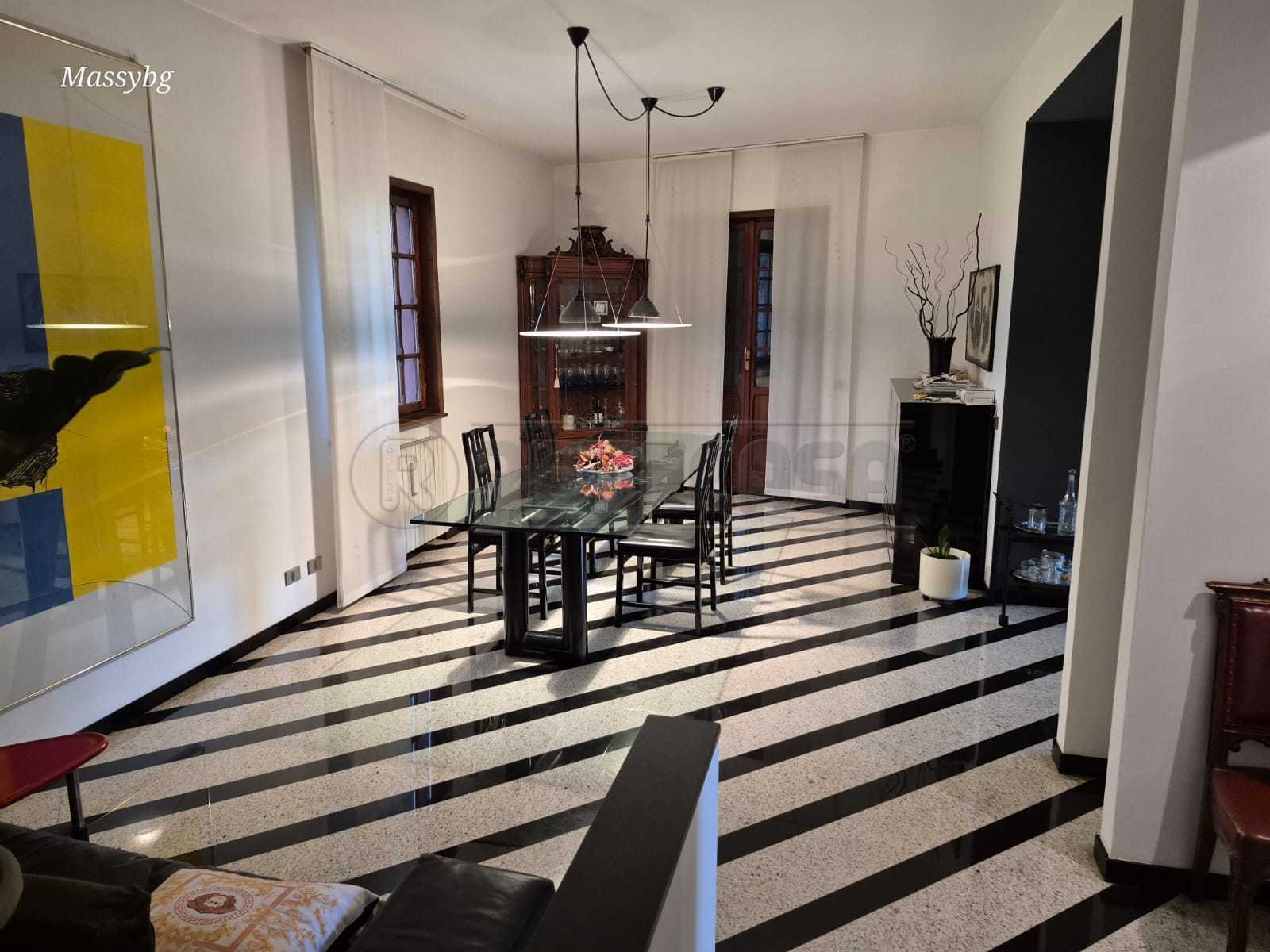 Immagine 8 di Villa in vendita  a Torre De' Roveri