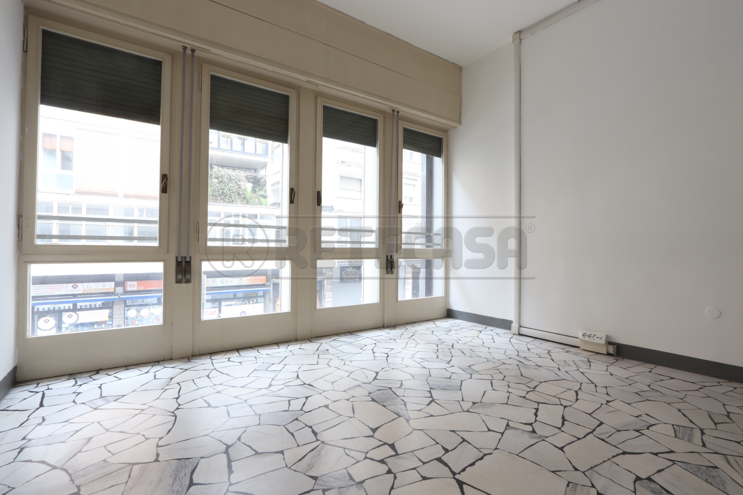 Immagine 16 di Ufficio in affitto  in Viale Milano 56 a Vicenza