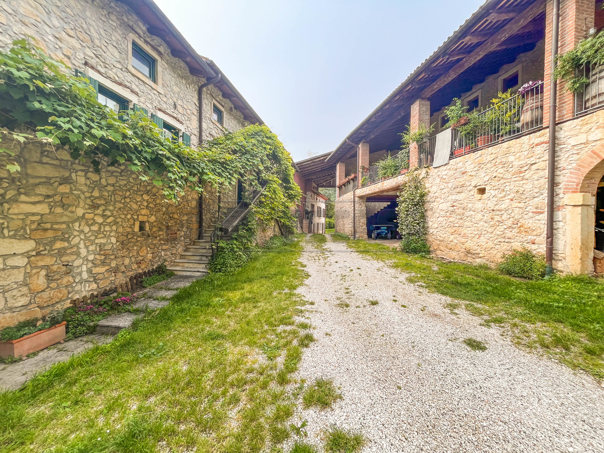 Immagine 8 di Porzione di casa in affitto  in Via Valdilonte a Isola Vicentina