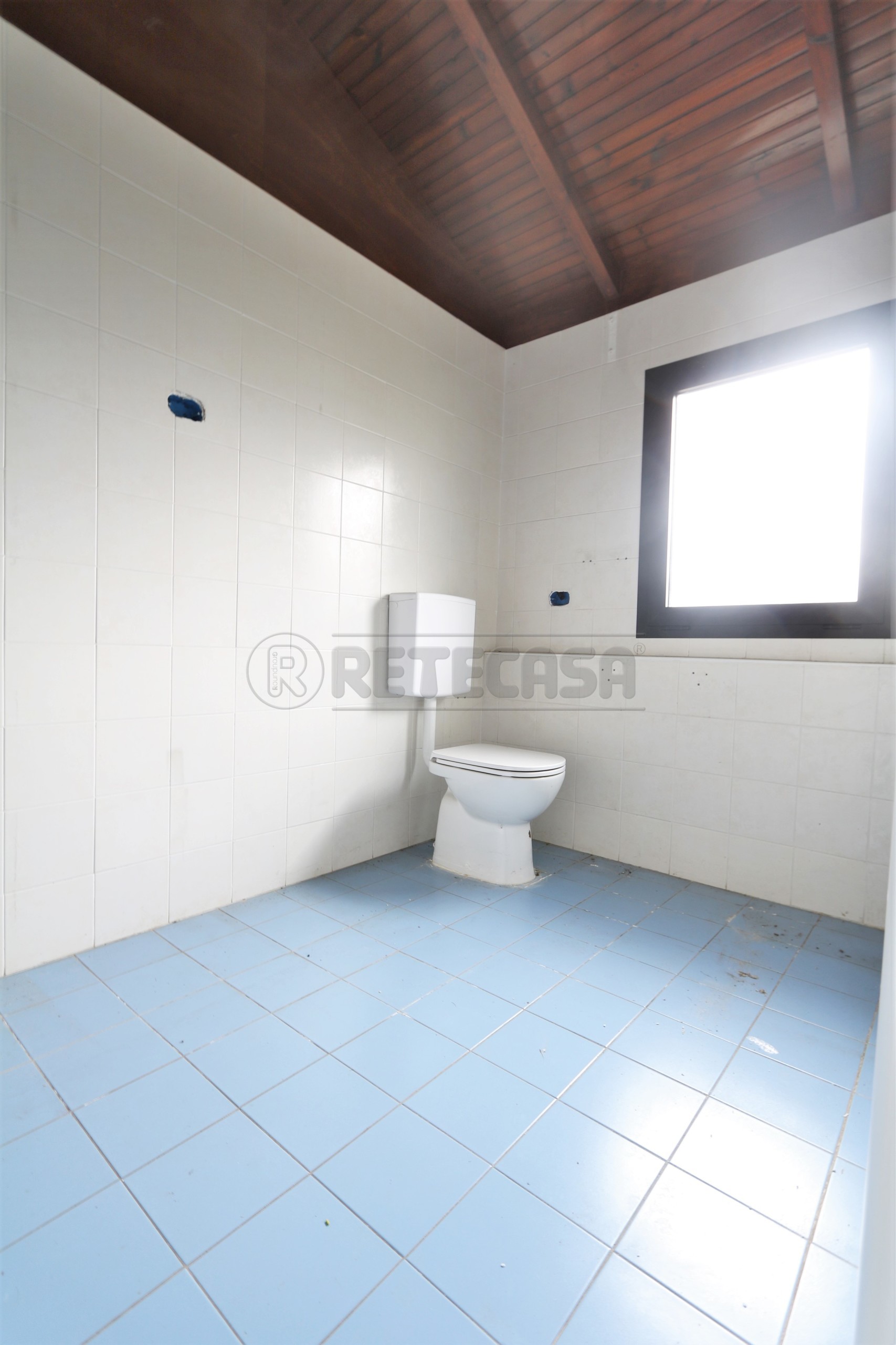 Immagine 16 di Locale commerciale in affitto  in Strada Padana verso Padova 64 a Vicenza