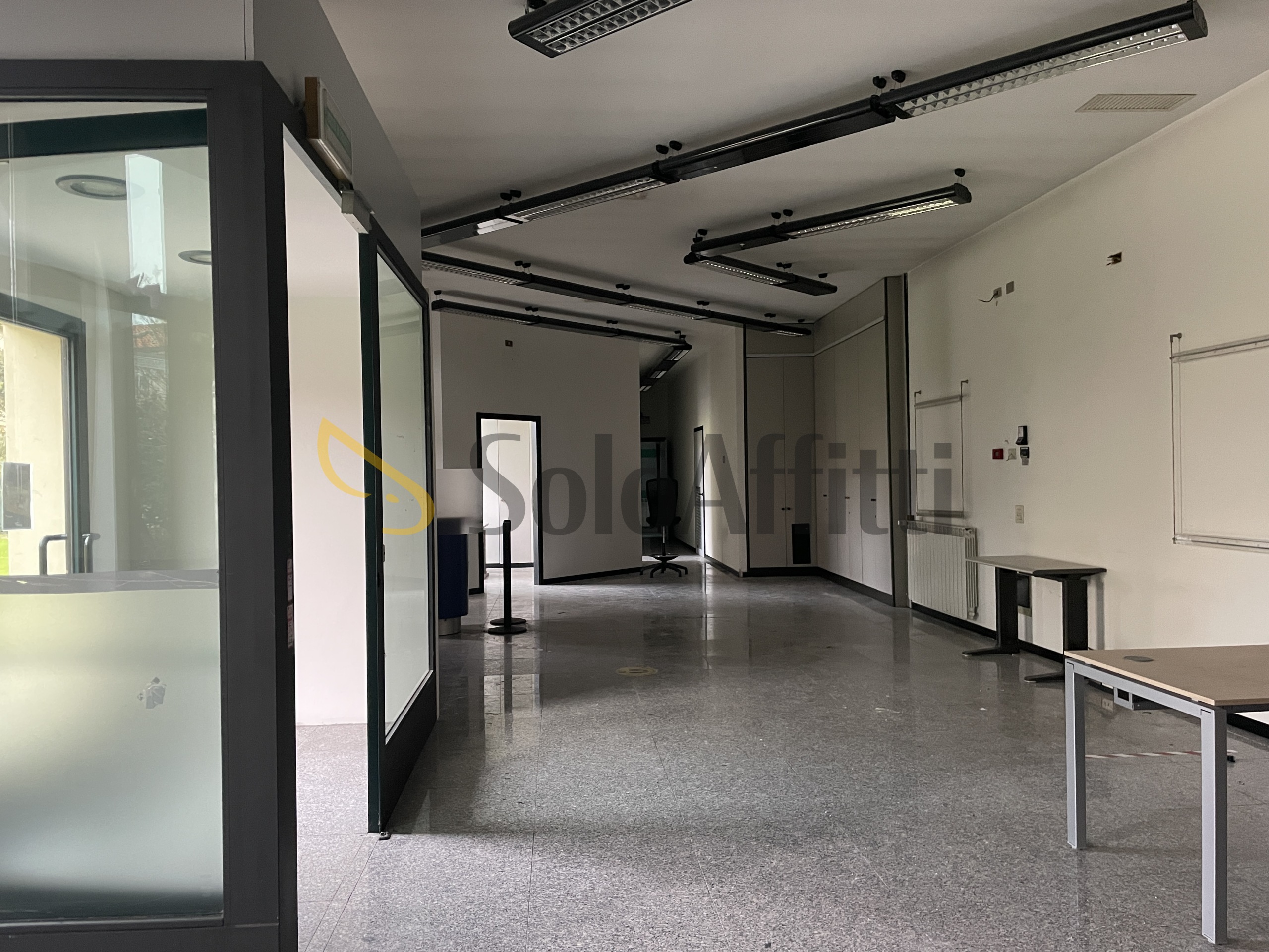 Immagine 30 di Locale commerciale in affitto  in Piazza Baracca 18 a Buscate