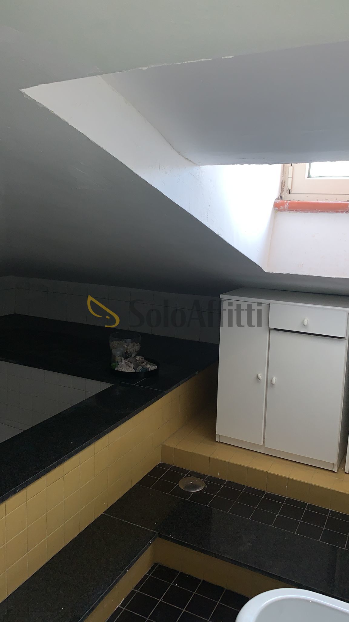 Immagine 8 di Mansarda in affitto  a Taormina