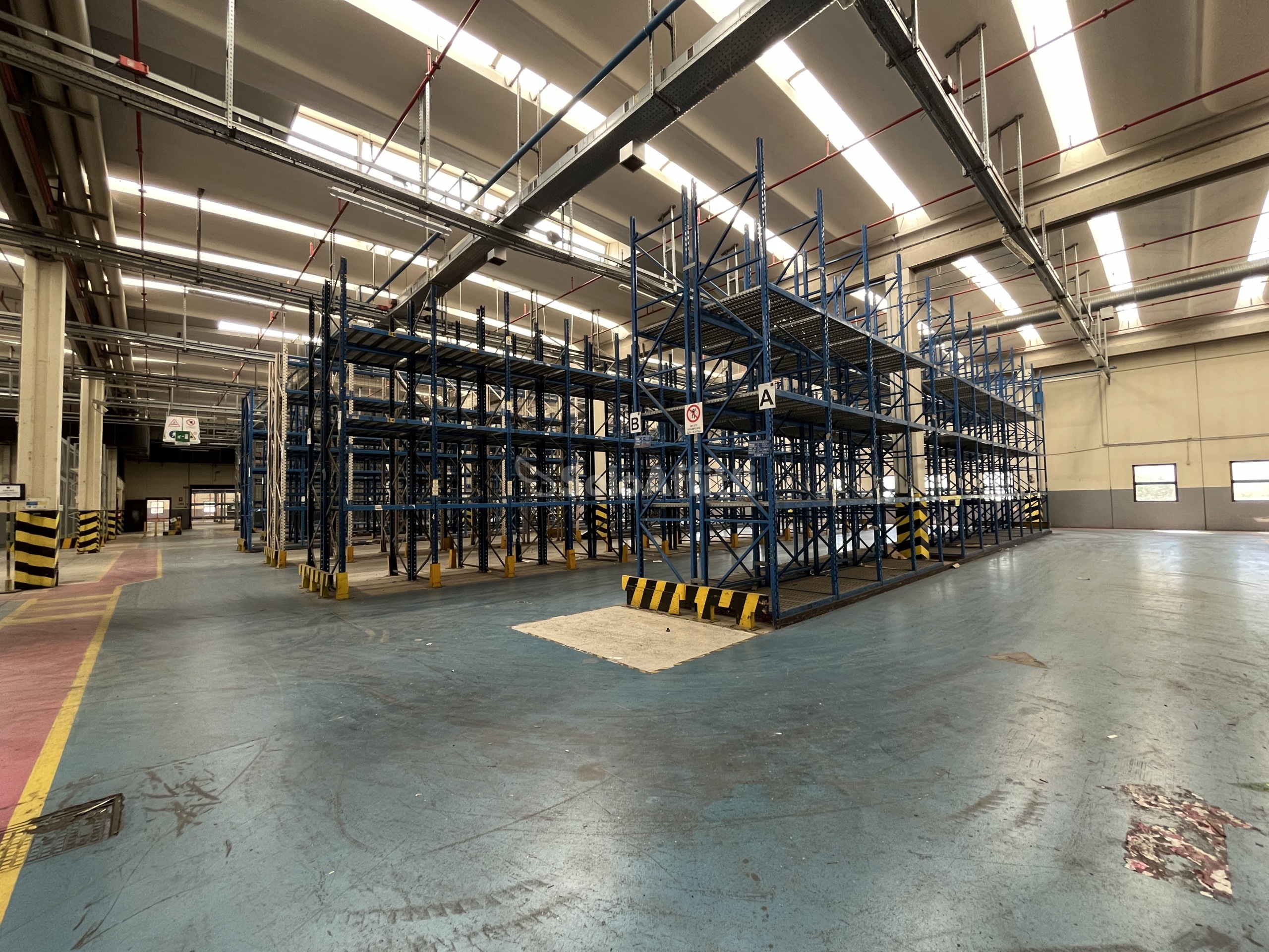 Immagine 12 di Capannone industriale in affitto  in ZONA INDUSTRIALE SAN NICOLA a Melfi