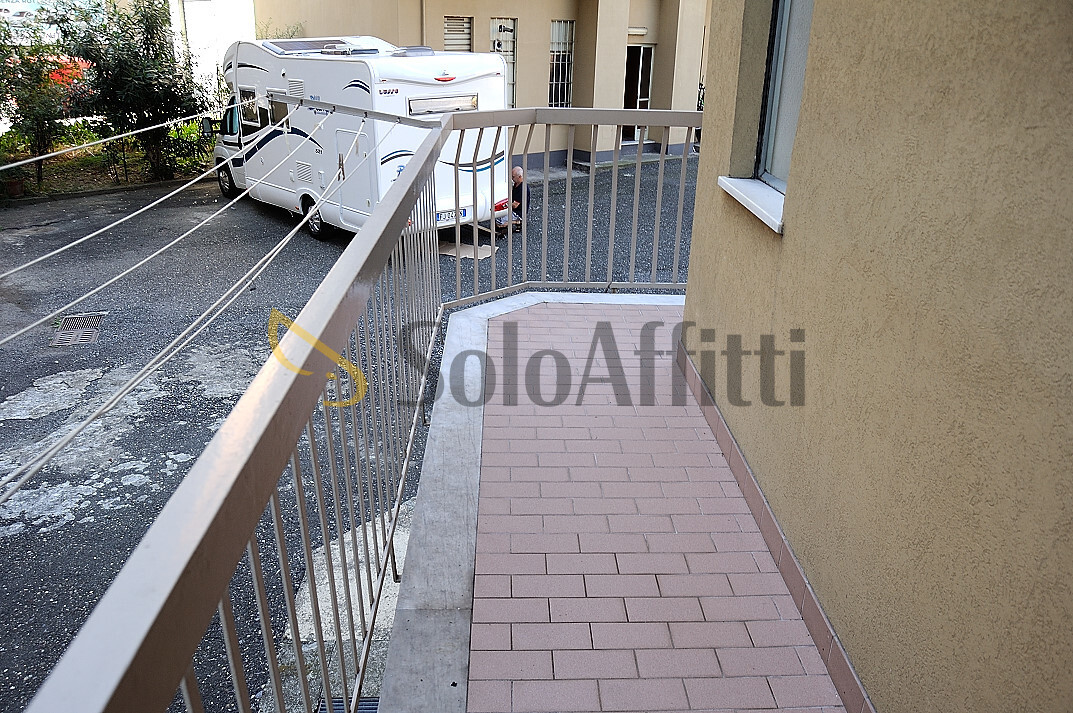 Immagine 12 di Bilocale in affitto  in CORSO TARANTO 208 a Torino