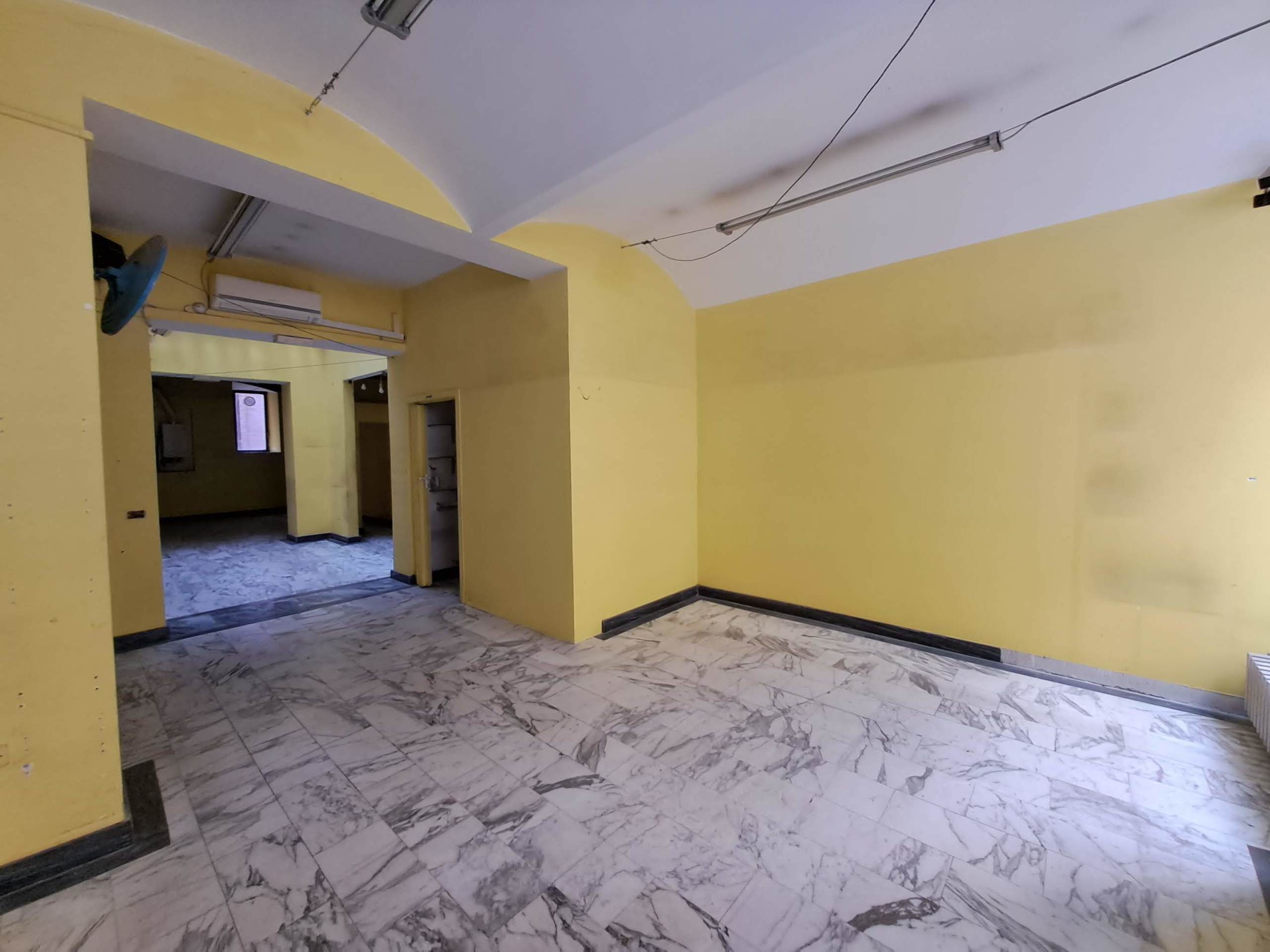 Immagine 14 di Locale commerciale in vendita  in Via Carlo Goldoni 5 a Parma