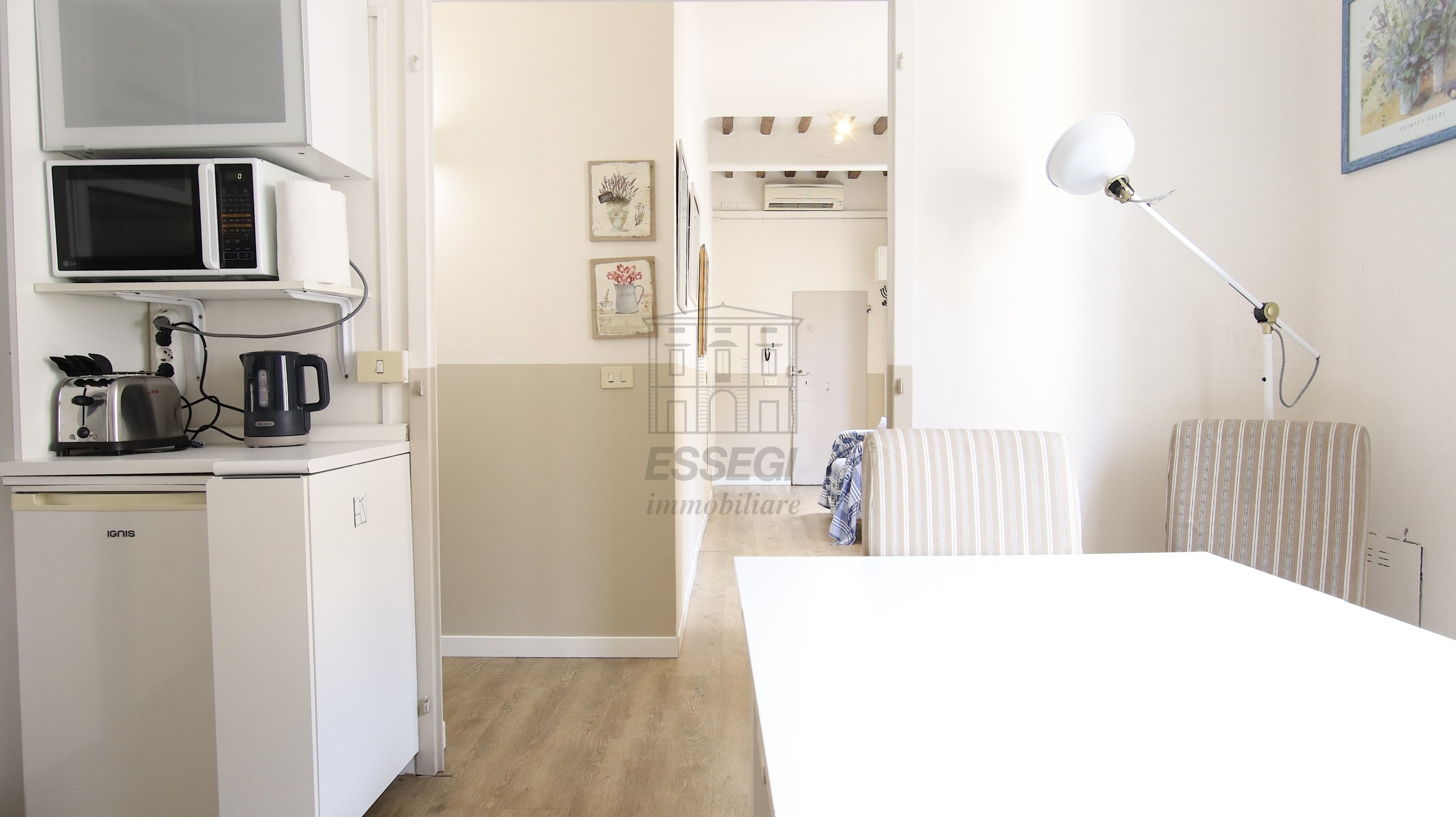 Immagine 2 di Appartamento in vendita  in Via Beccheria 35 a Lucca