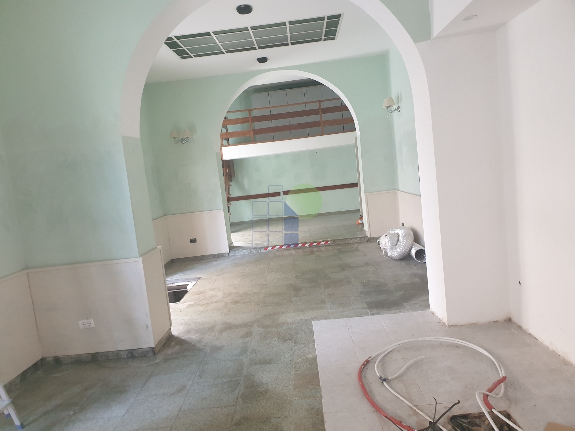 Immagine 4 di Capannone industriale in affitto  in Piazza Cavour 8 a Livorno