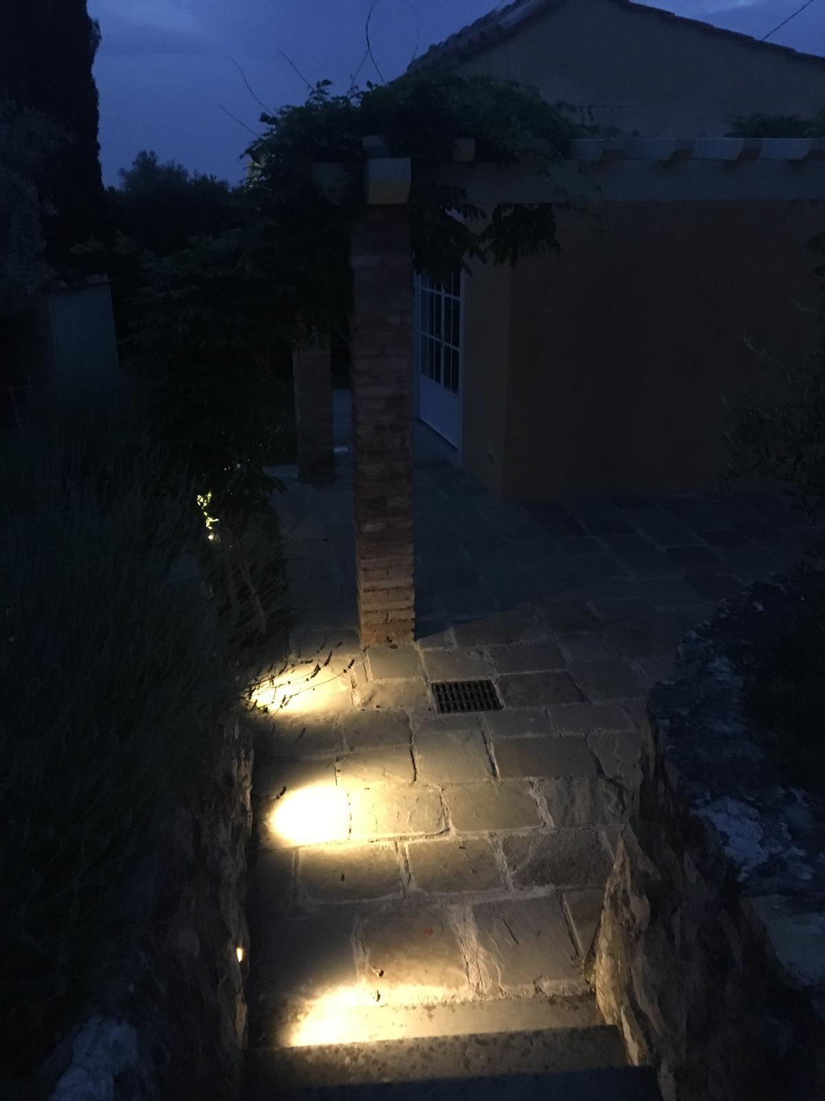 Immagine 38 di Porzione di casa in vendita  in Via di Vingone a Scandicci