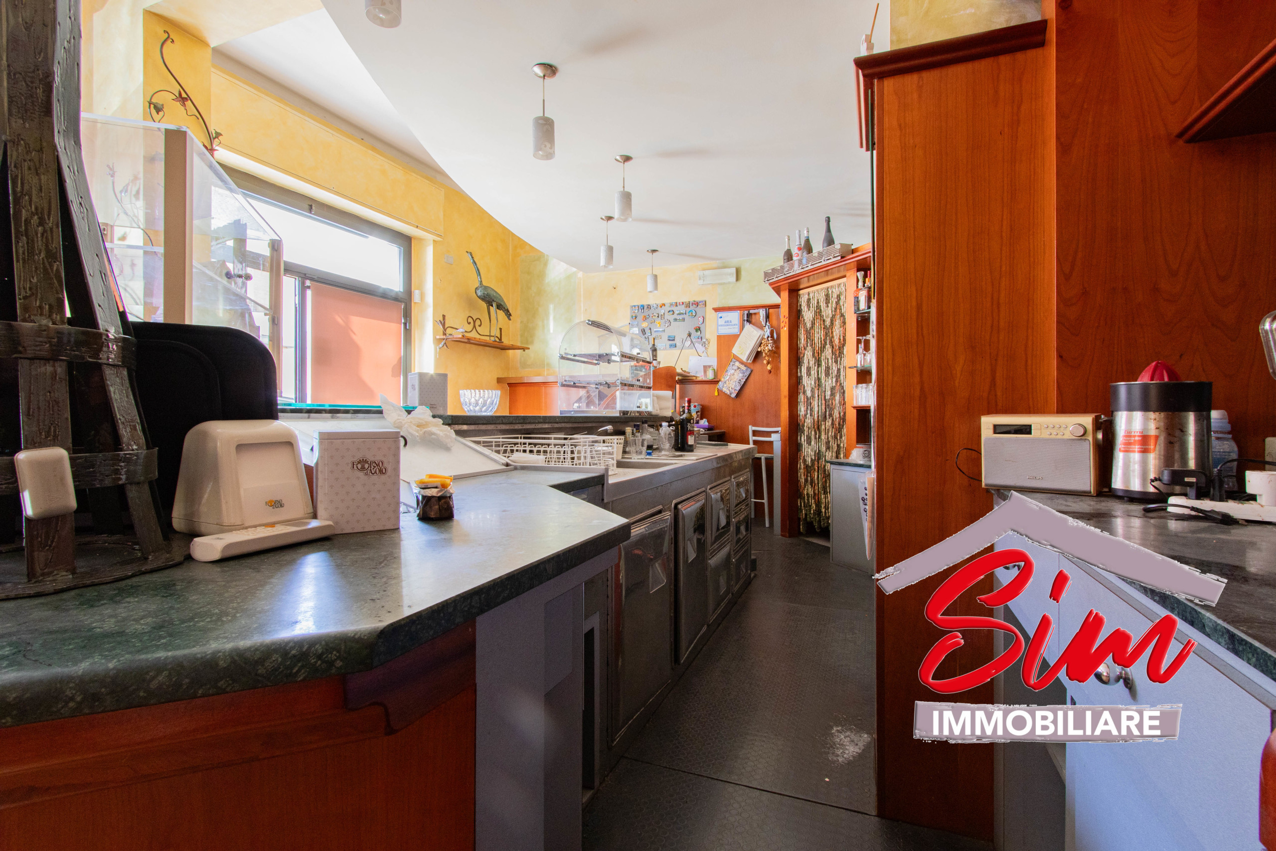 Immagine 10 di Locale commerciale in vendita  in Corso Vercelli 25d a Novara