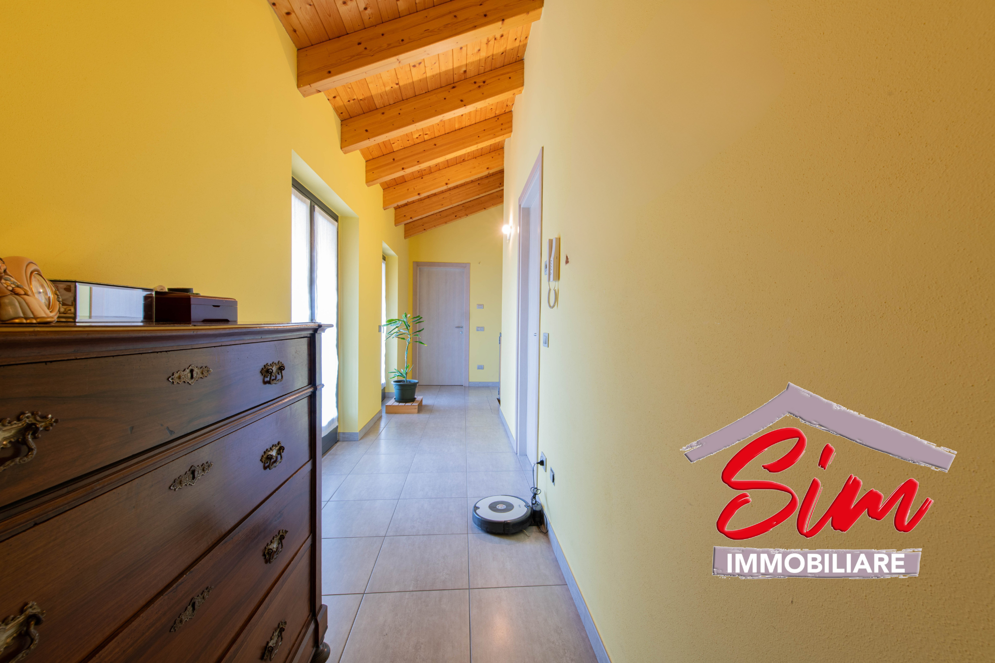 Immagine 13 di Terratetto in vendita  in Piazza Regina Margherita 11 a Mandello Vitta