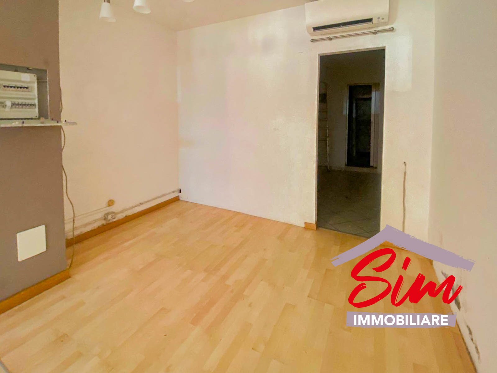 Immagine 10 di Locale commerciale in affitto  in c.so Italia snc a Novara