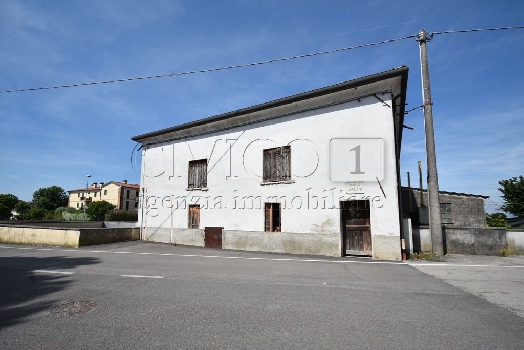 Immagine 6 di Rustico / casale in vendita  in Via Chiesa Rampazzo 17 a Camisano Vicentino