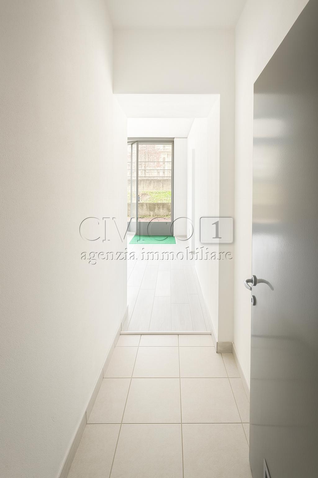 Immagine 3 di Locale commerciale in affitto  in Via Riviera Berica 61 a Barbarano Mossano