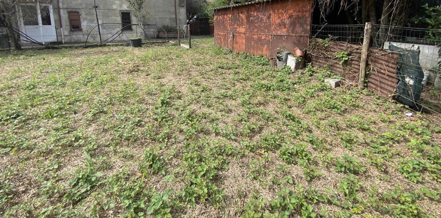 Immagine 6 di Villetta a schiera in vendita  in Via Pometo 10 a Carrara