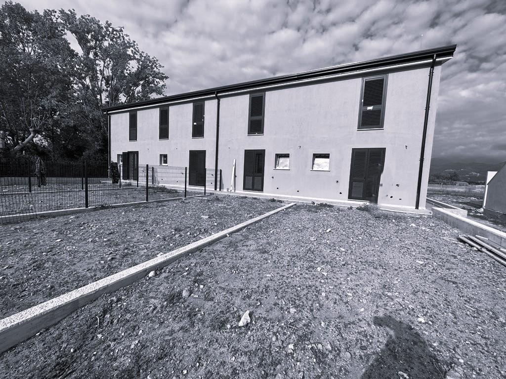 Immagine 10 di Terratetto in vendita  in Via P. Ratti 3A a Ameglia