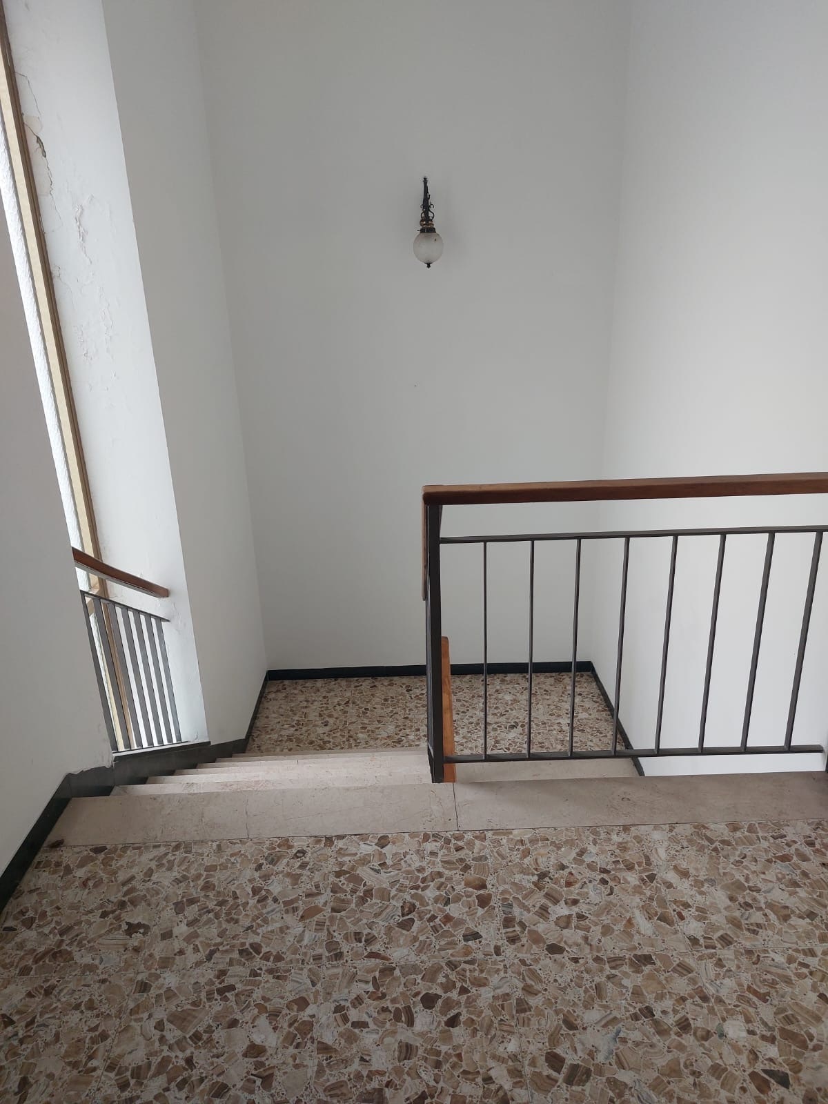 Immagine 6 di Casa semindipendente in vendita  in Via Olmarello 44 a Castelnuovo Magra