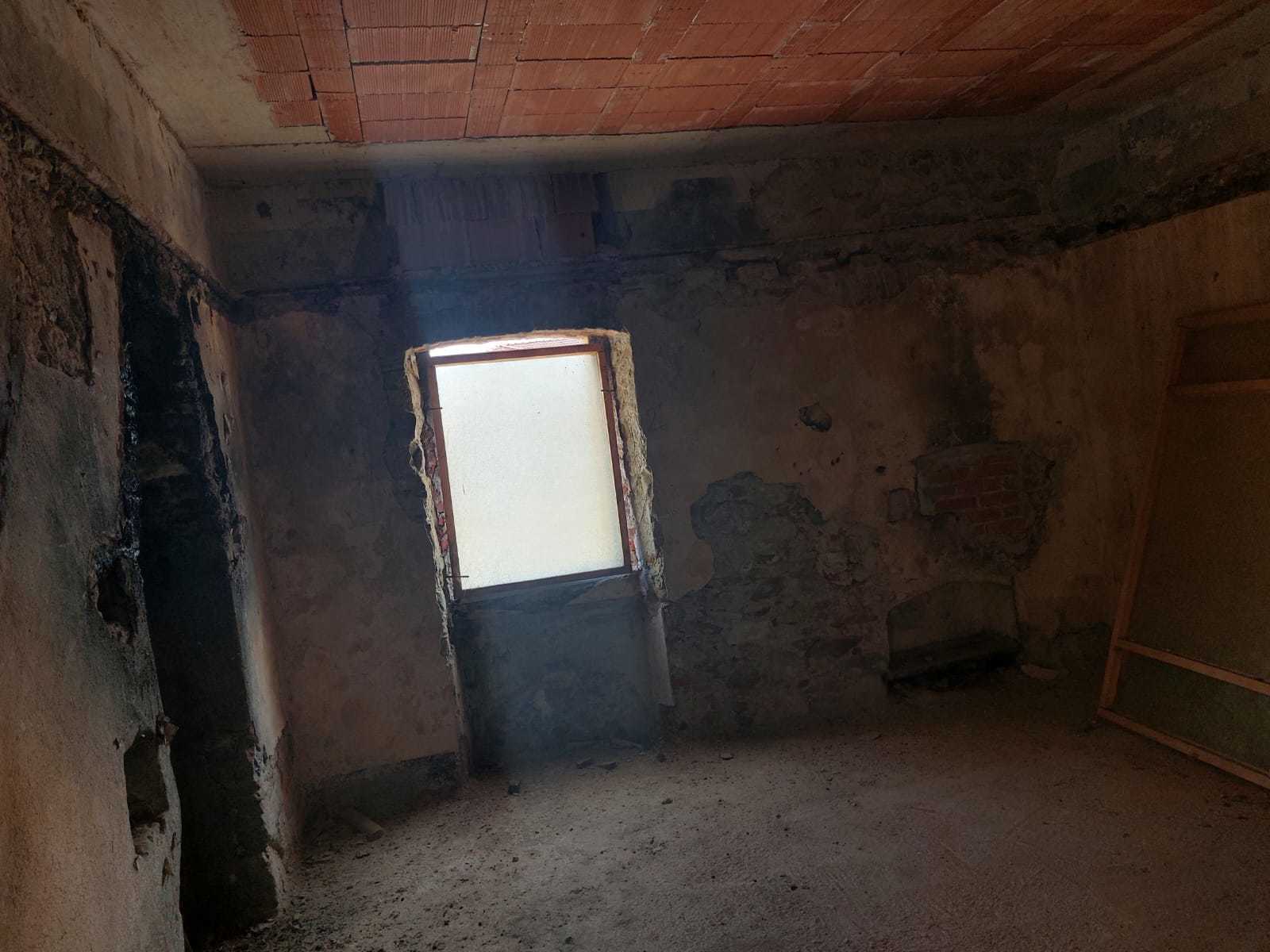 Immagine 25 di Terratetto in vendita  in Via Paradiso 3 a Castelnuovo Magra