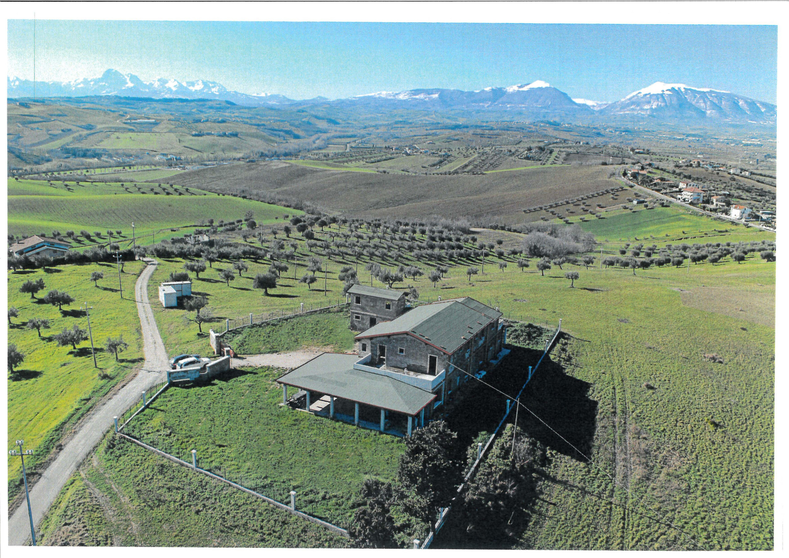 Immagine 4 di Casa indipendente in vendita  a Tortoreto