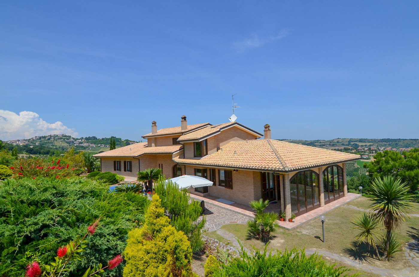 Immagine 2 di Casa indipendente in vendita  a Acquaviva Picena