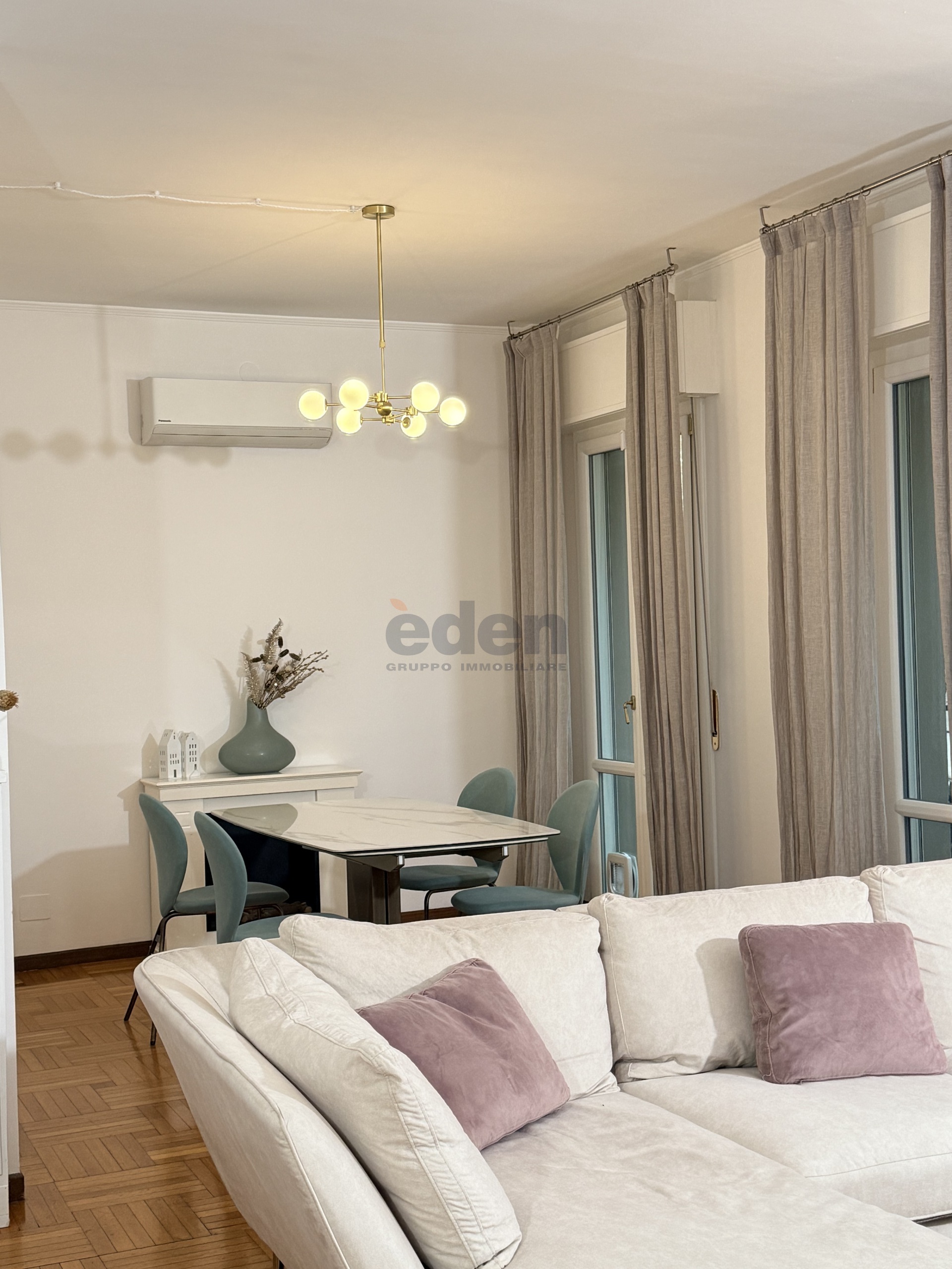 Immagine 23 di Trilocale in vendita  in viale vittorio veneto 102 a Modena