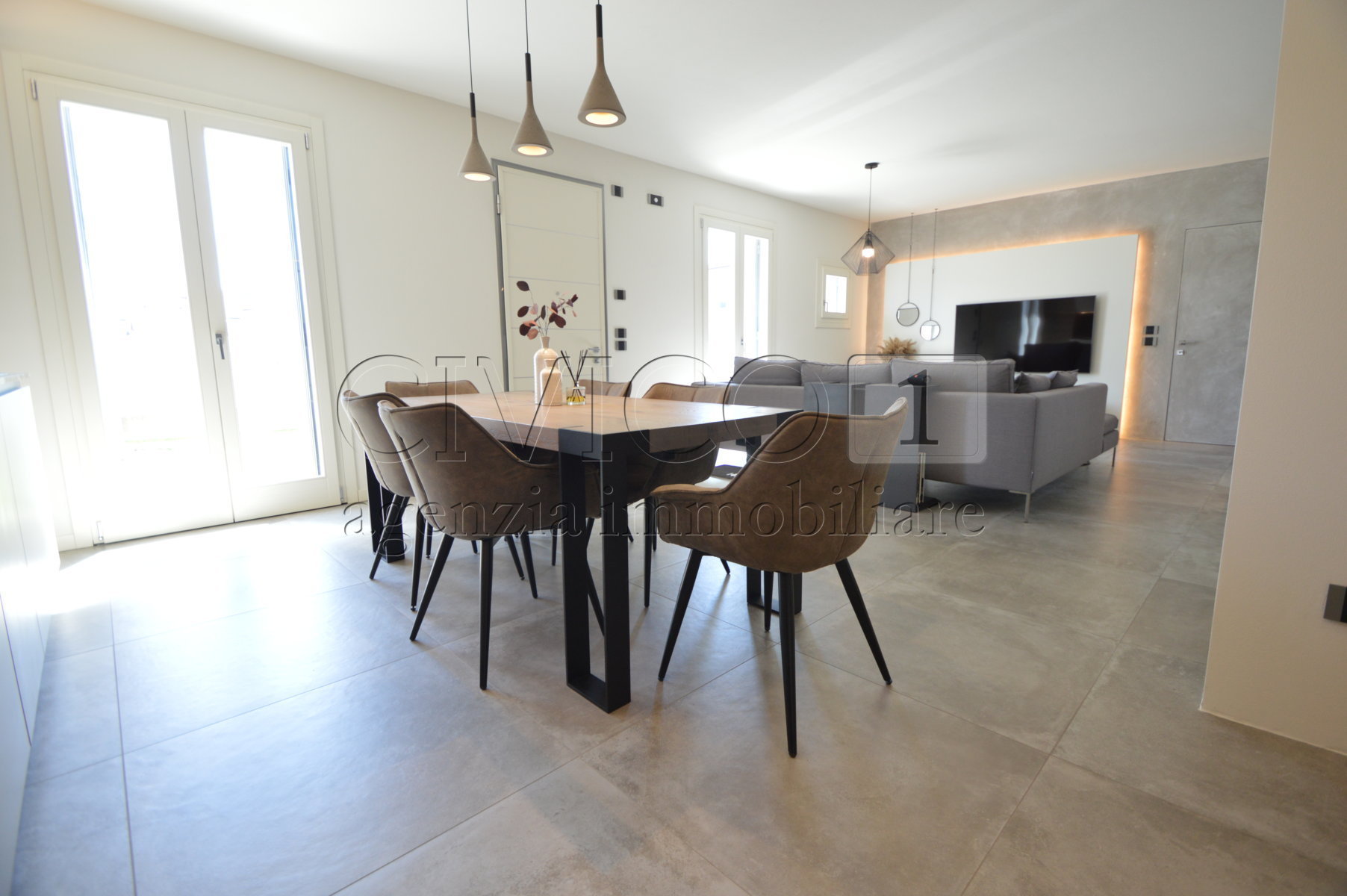 Immagine 2 di Casa trifamiliare in vendita  in Via San Salvatore a Nanto