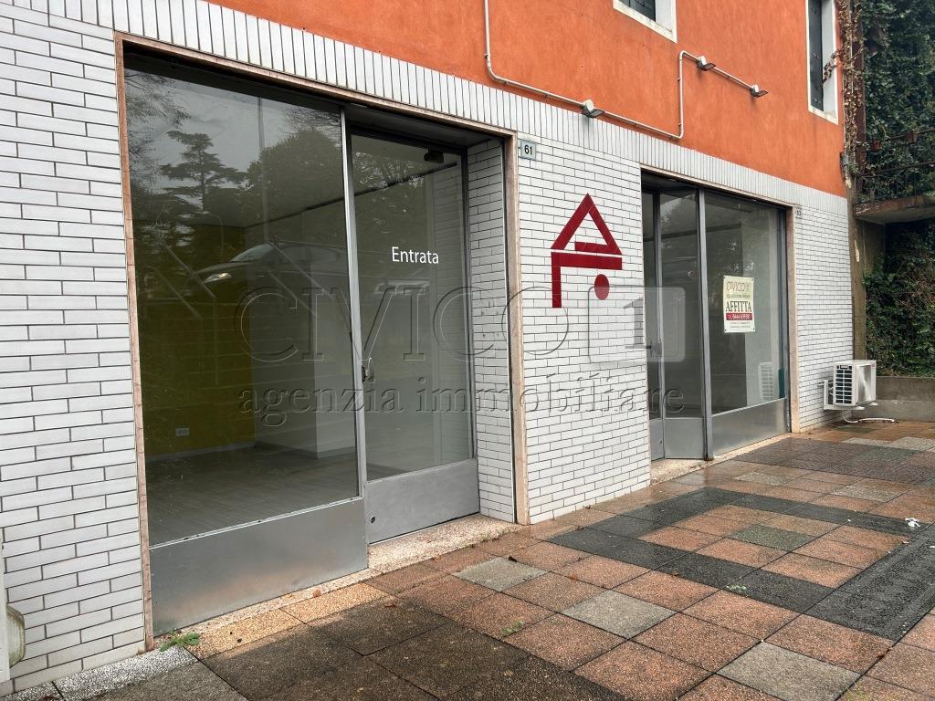 Immagine 13 di Locale commerciale in affitto  in Via Riviera Berica 61 a Barbarano Mossano