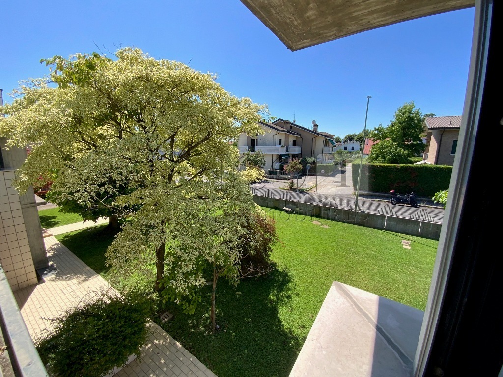 Immagine 6 di Casa bifamiliare in vendita  in via deledda 13 a Selvazzano Dentro