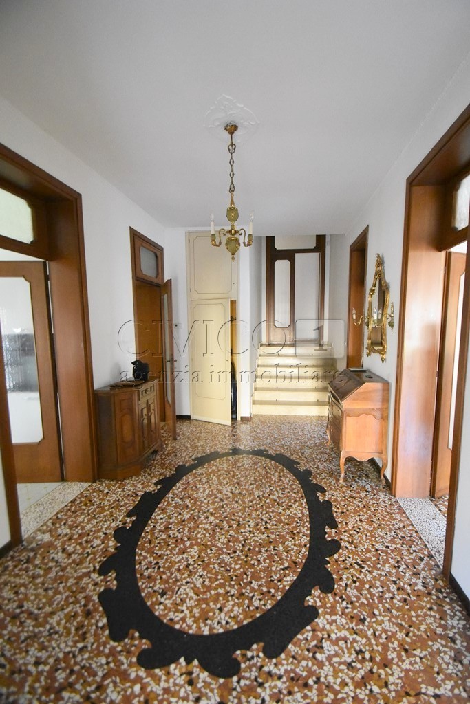 Immagine 8 di Casa bifamiliare in affitto  in ViaLE DELLA PACE 100 a Vicenza