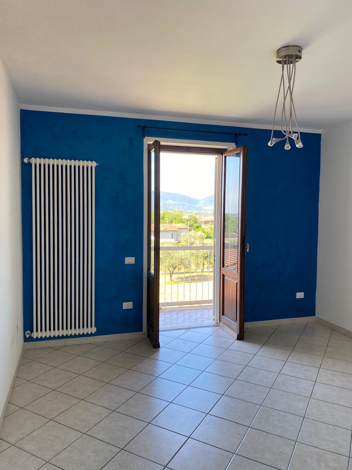 Immagine 14 di Appartamento in vendita  in Via Paradiso a Castelnuovo Magra