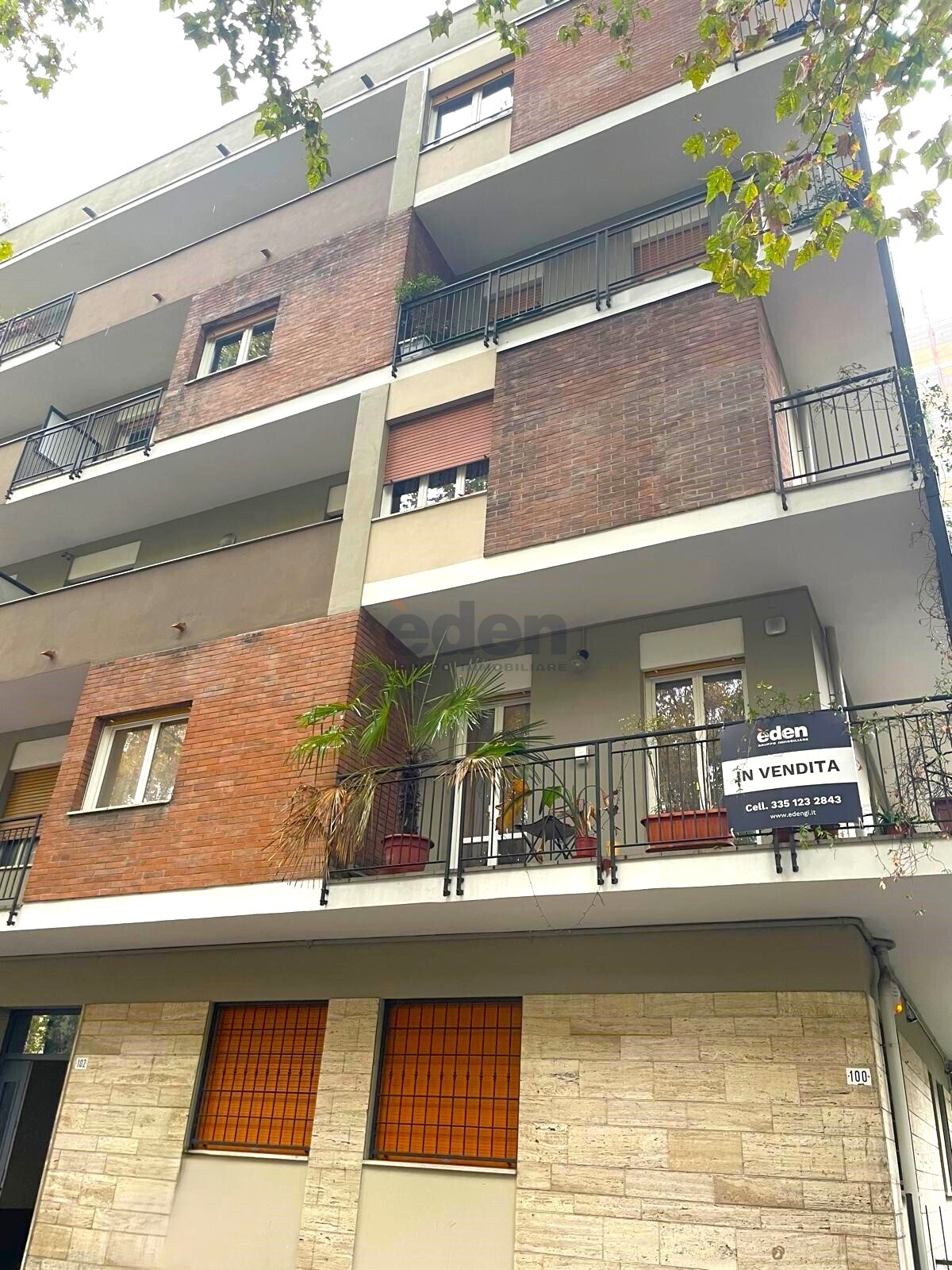 Immagine 38 di Trilocale in vendita  in viale vittorio veneto 102 a Modena