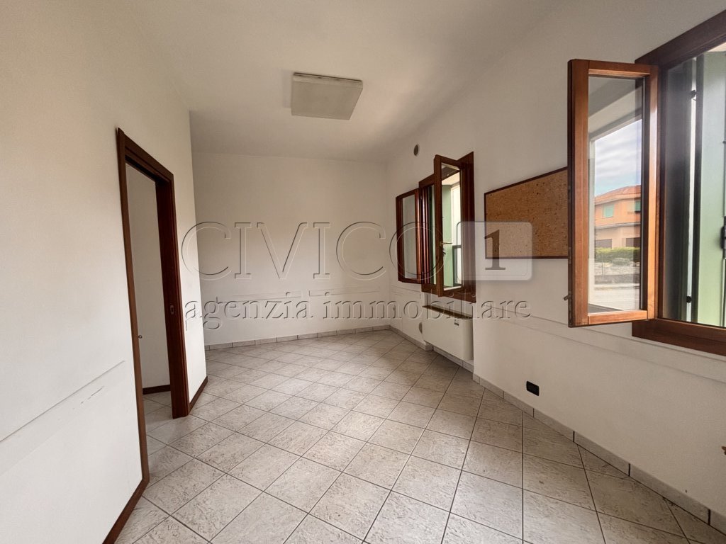 Immagine 6 di Appartamento in vendita  in Via Europa a Barbarano Mossano